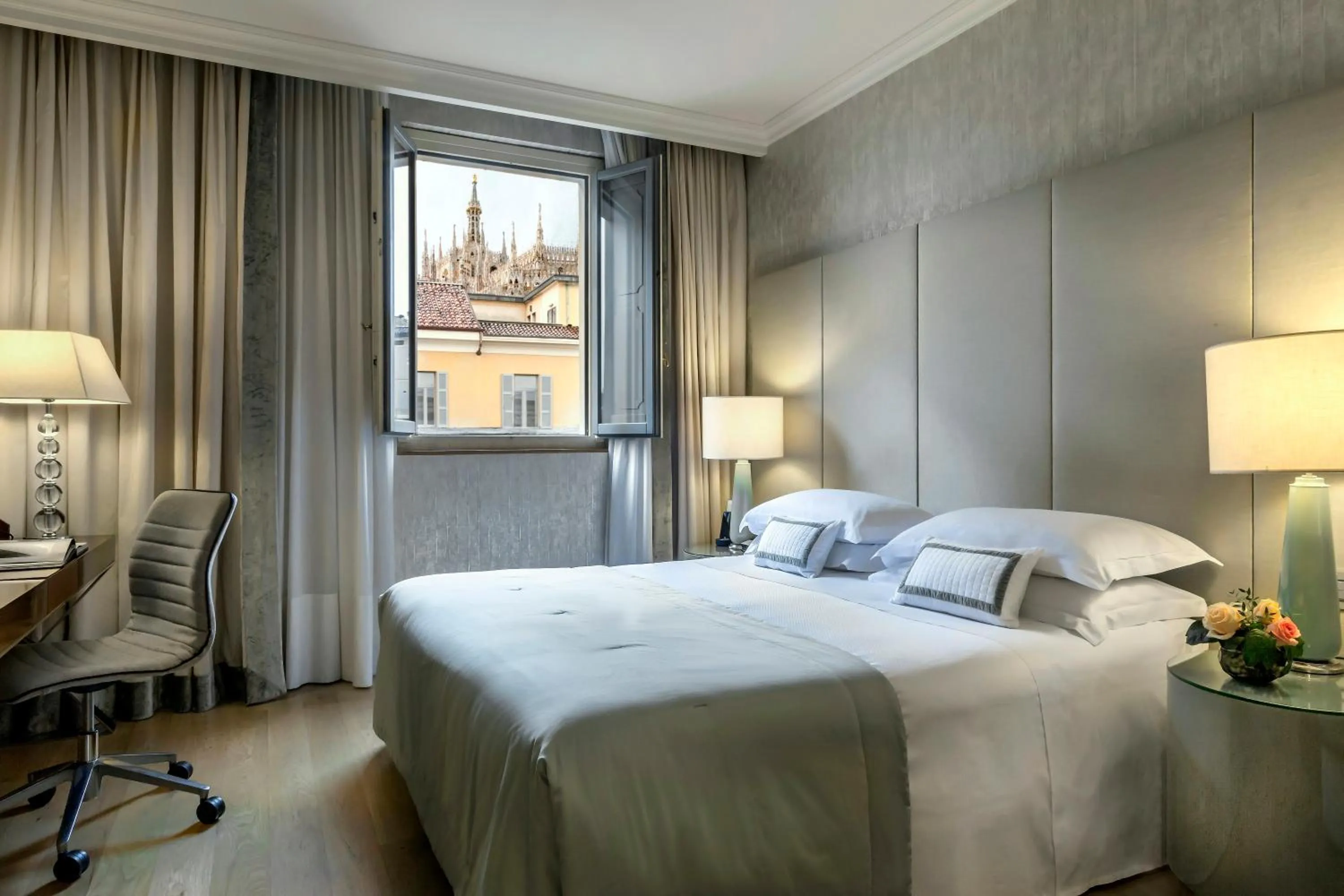 Photo of the whole room, Bed in Rosa Grand Milano - Starhotels Collezione