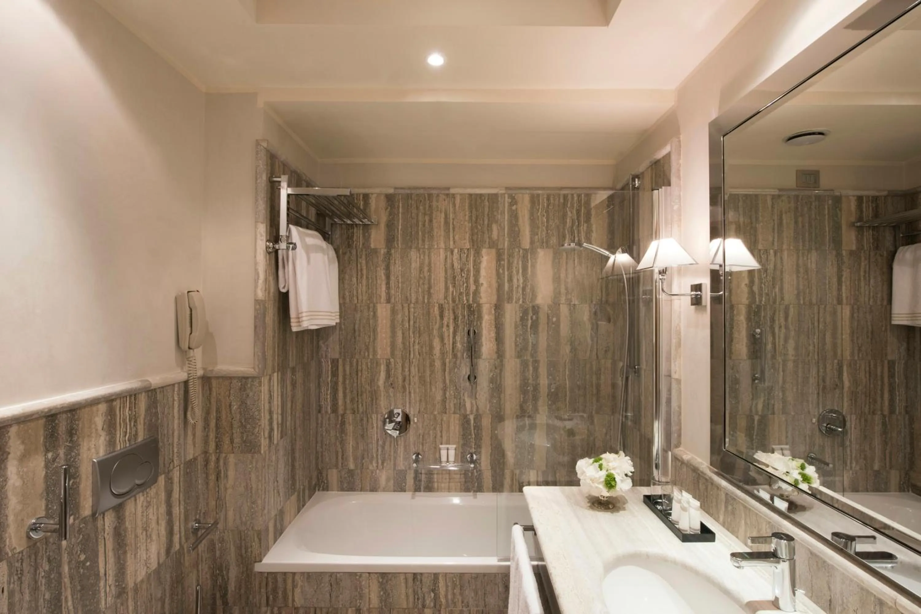 Bathroom in Rosa Grand Milano - Starhotels Collezione