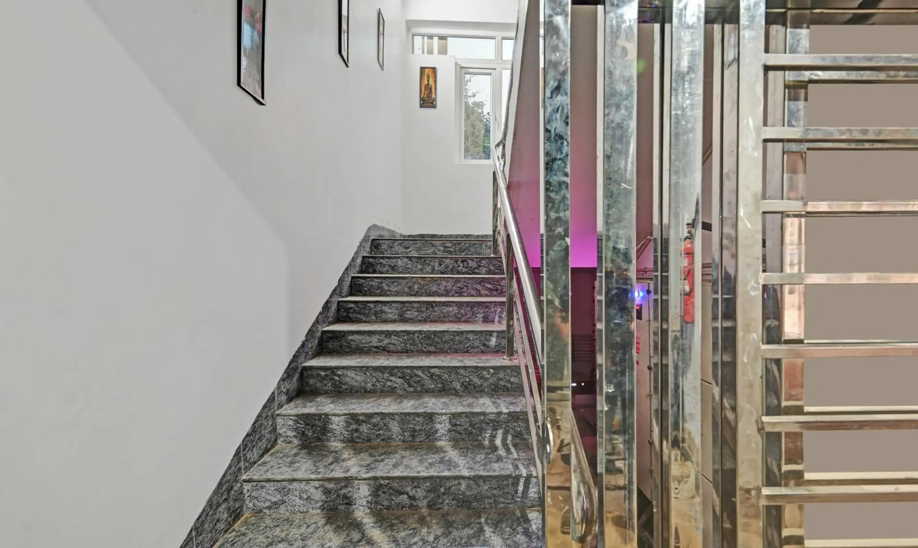 Lobby or reception in Treebo Sidhartha Elite Lobby or reception in Treebo Sidhartha Elite