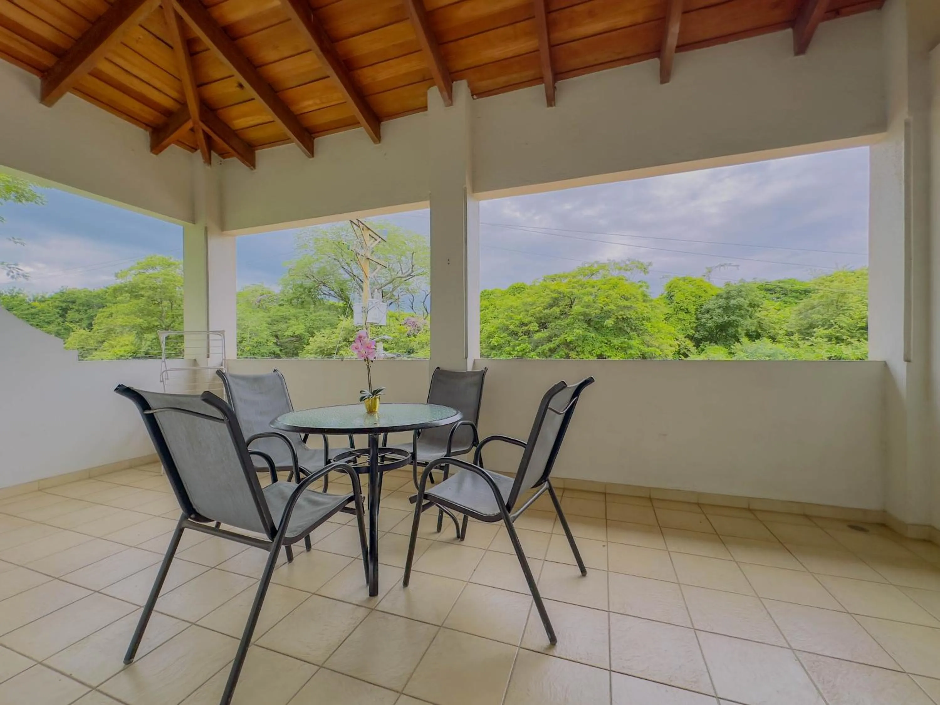 Balcony/Terrace in Hermosa Paradise