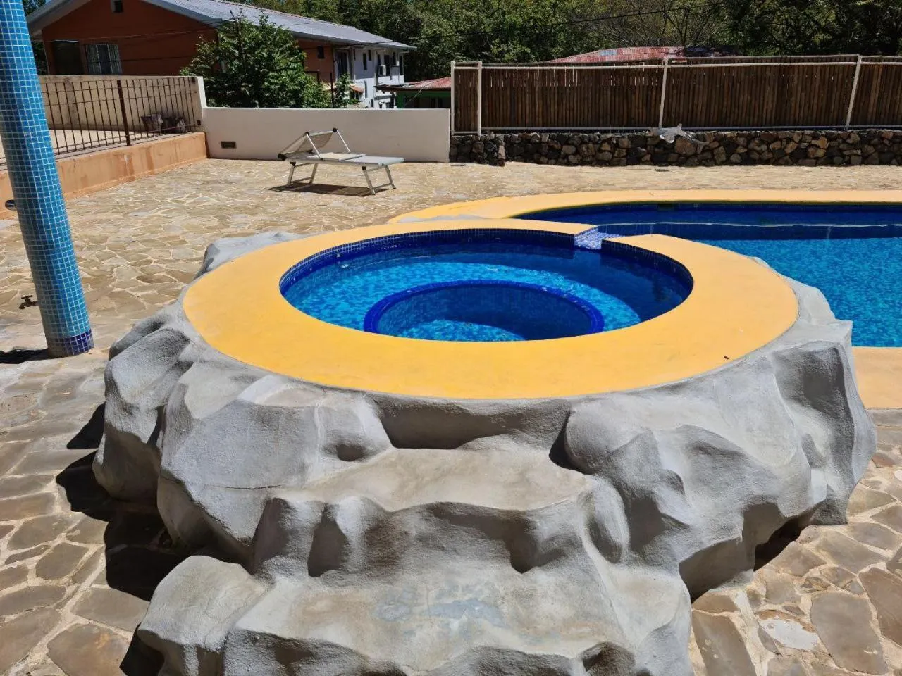 Swimming pool in Hermosa Paradise