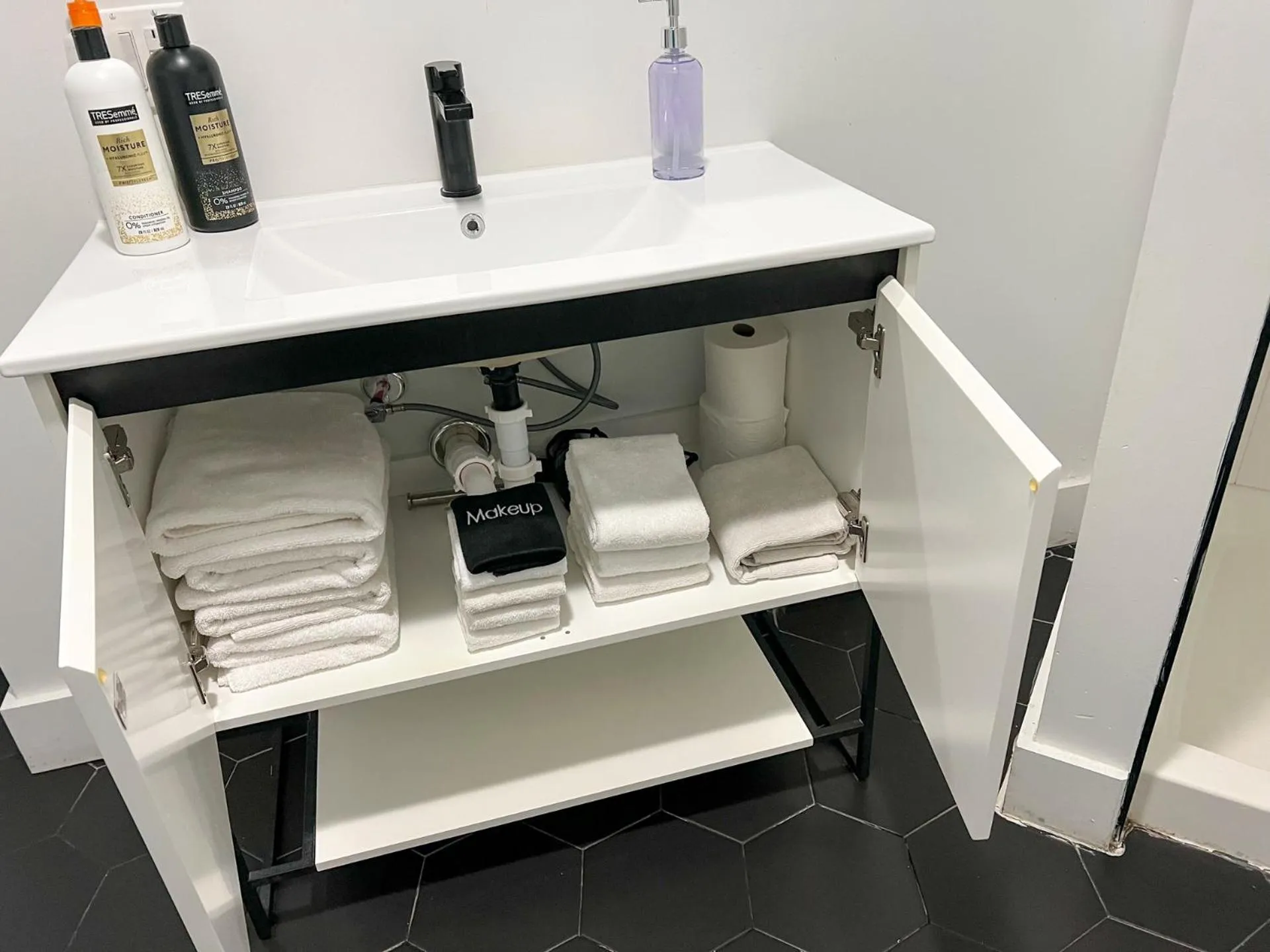 Other in Luxury Apartments - Newark Int Airport - Evonify Stays