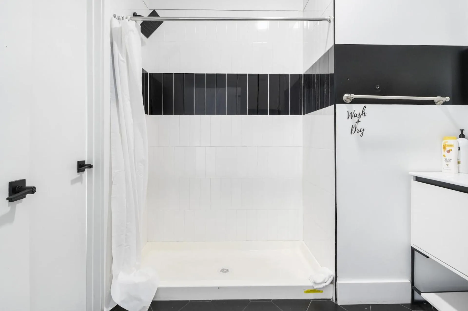 Luxury Apartments - Newark Int Airport - Evonify Stays