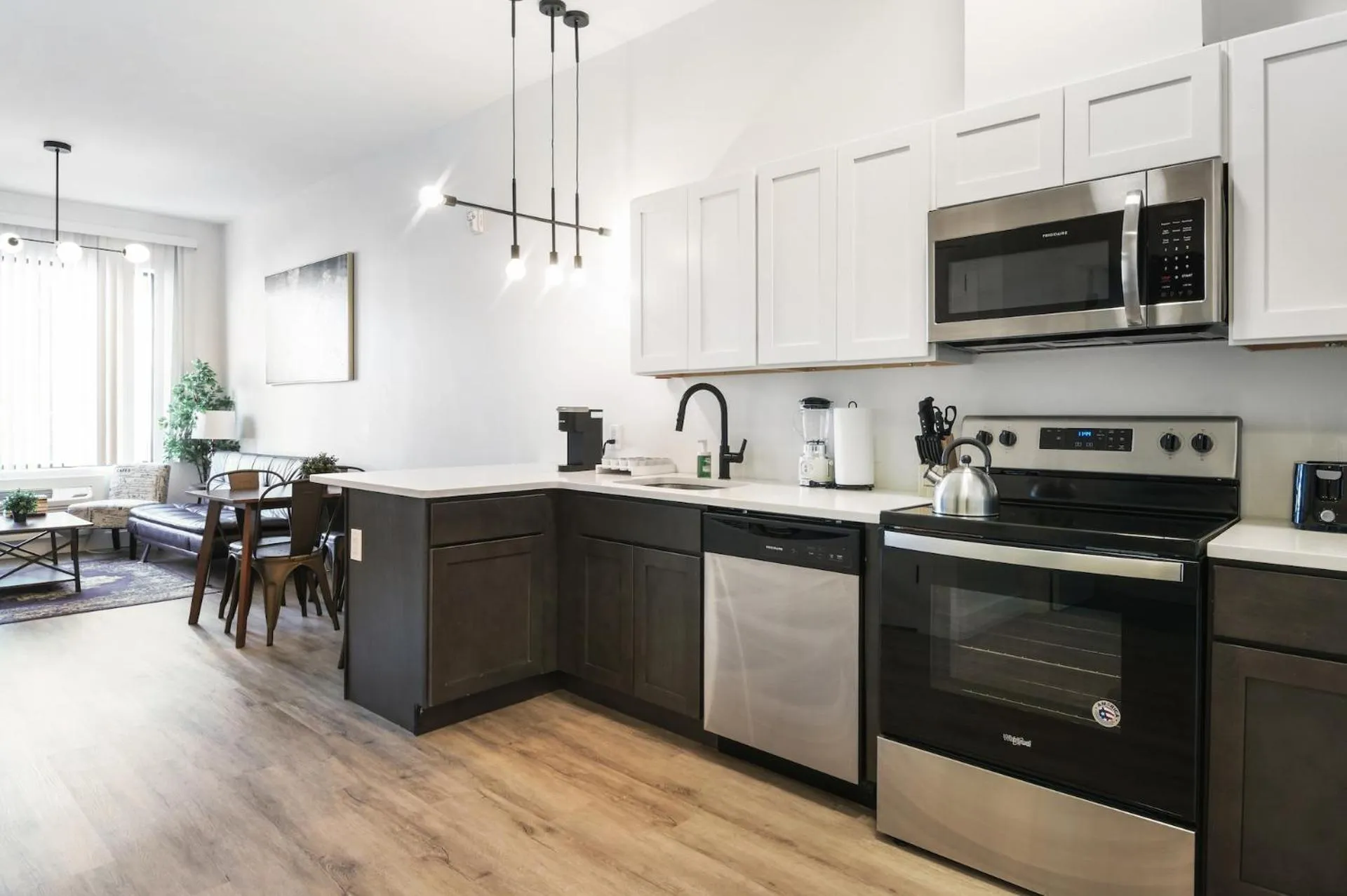 Luxury Apartments - Newark Int Airport - Evonify Stays