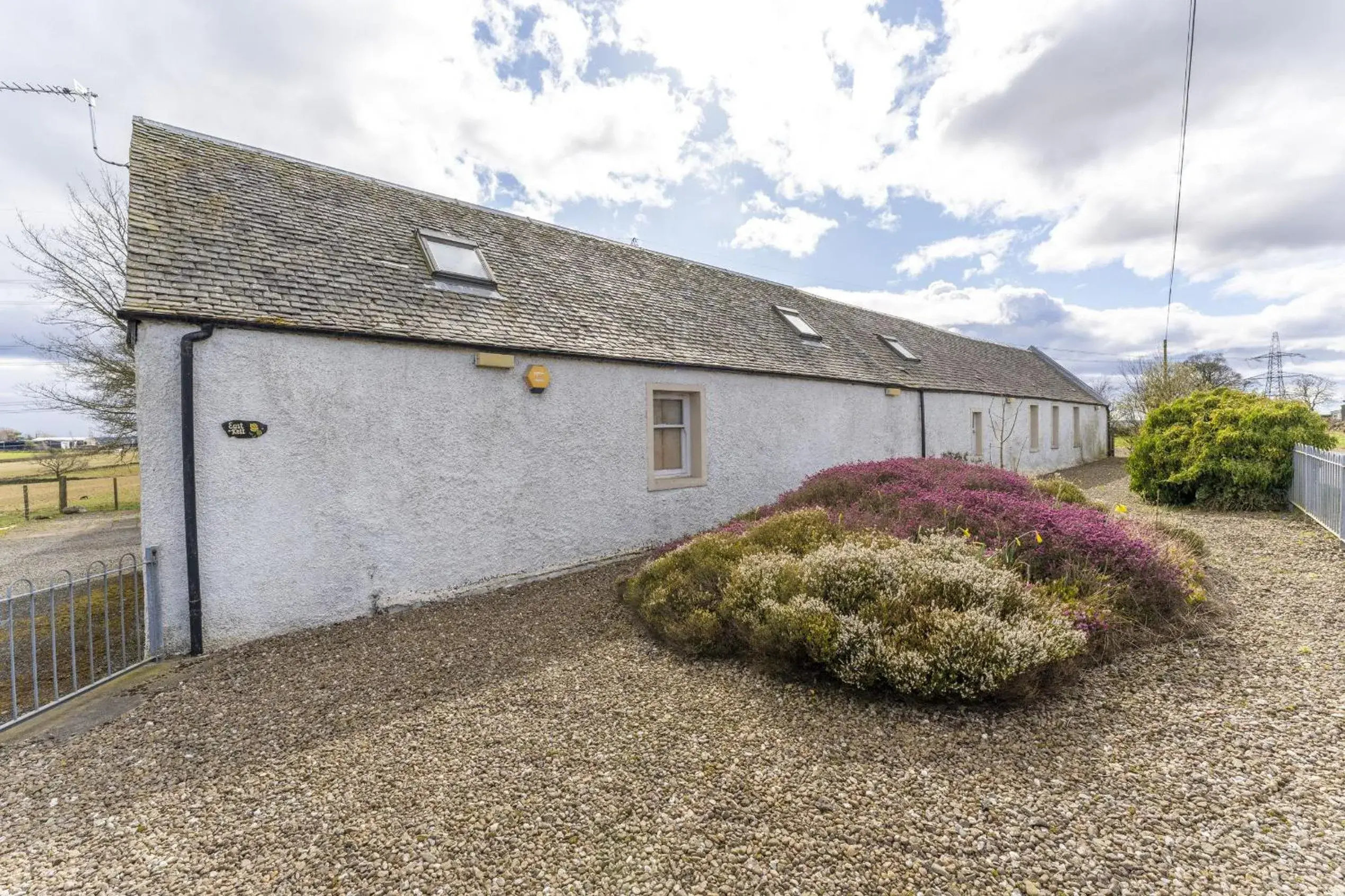 East Kelt Farm Cottage East Kelt Farm Cottage