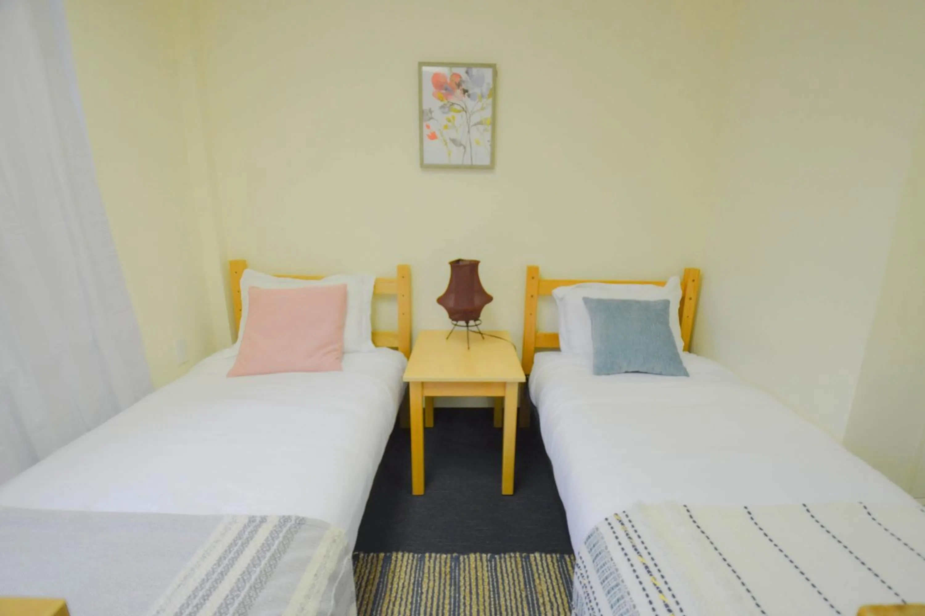 Photo of the whole room in Michie House in College Hill