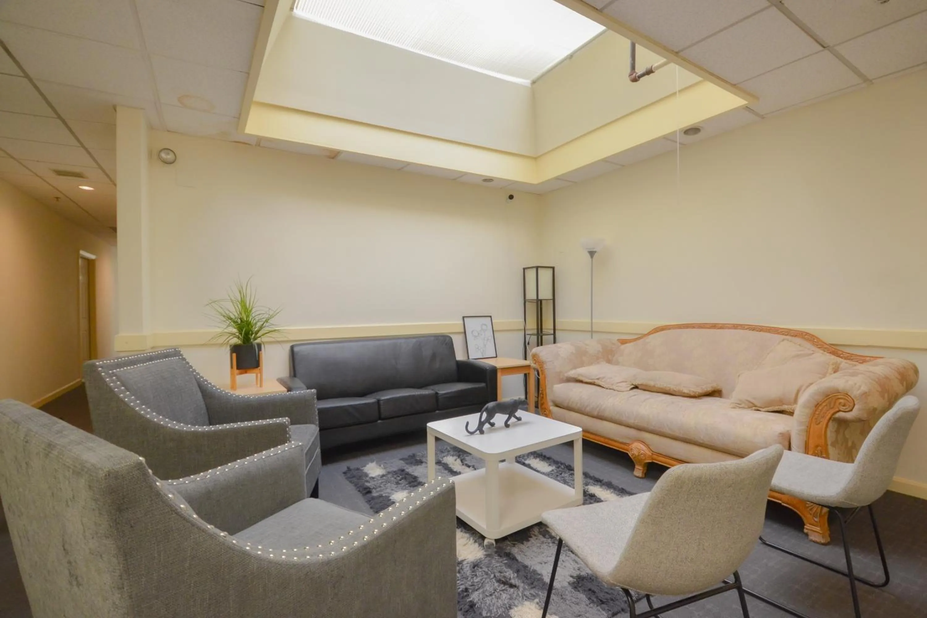 Seating area in Michie House in College Hill