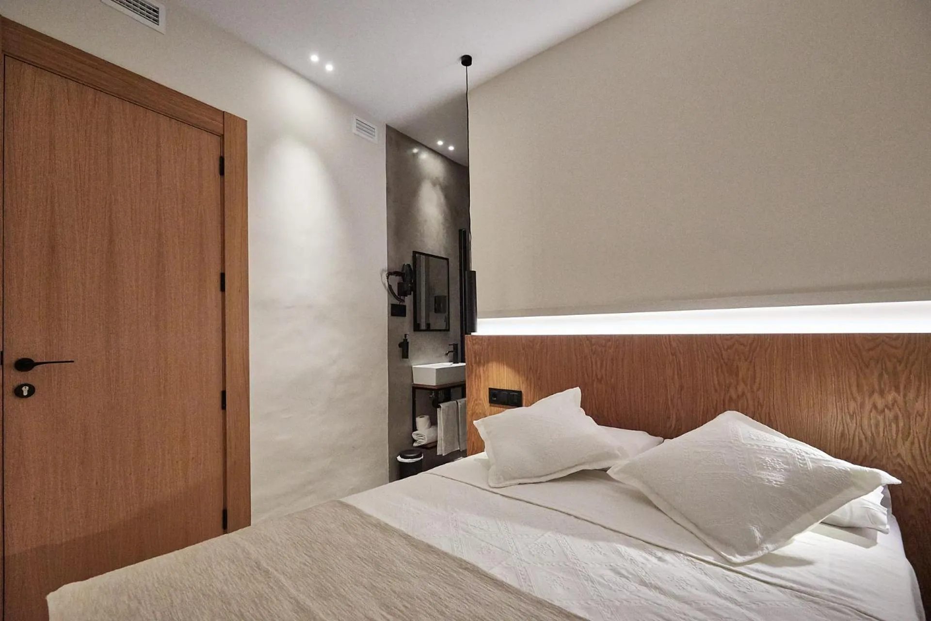 Photo of the whole room, Bed in Ella Hostel Ramblas