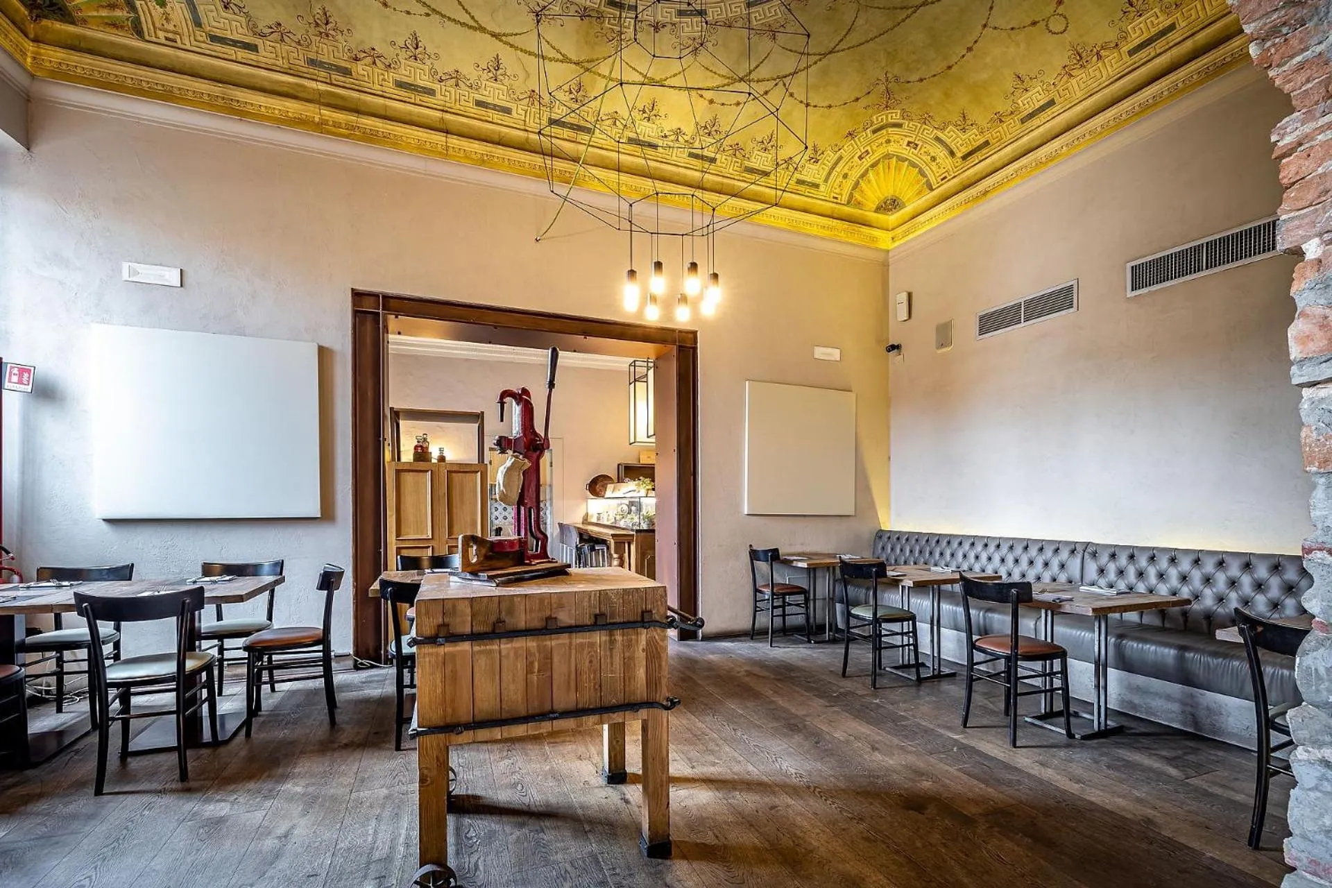 Breakfast in Hotel Bretagna Heritage - Alfieri Collezione