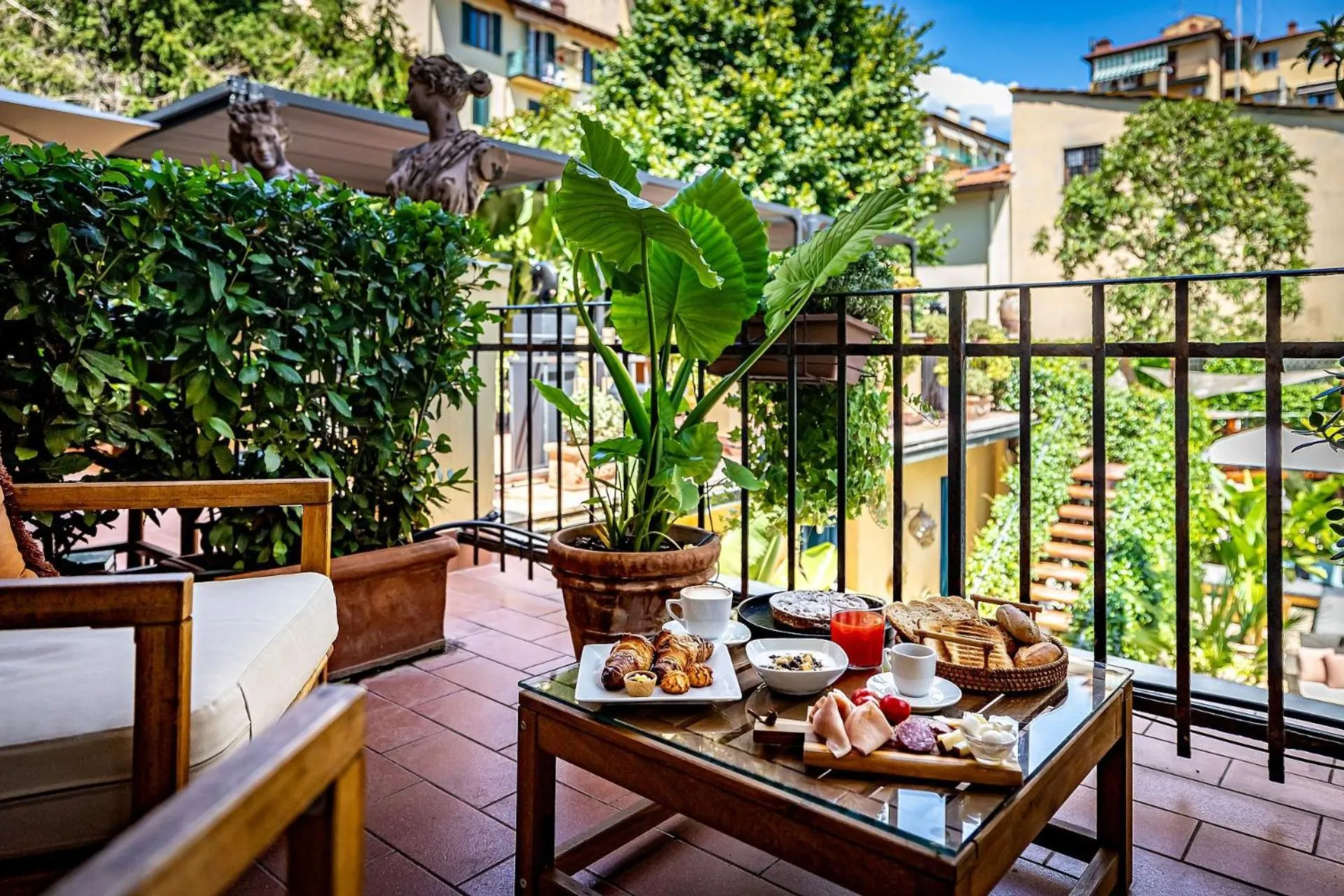 Patio in Hotel Ungherese Small Luxury Hotel