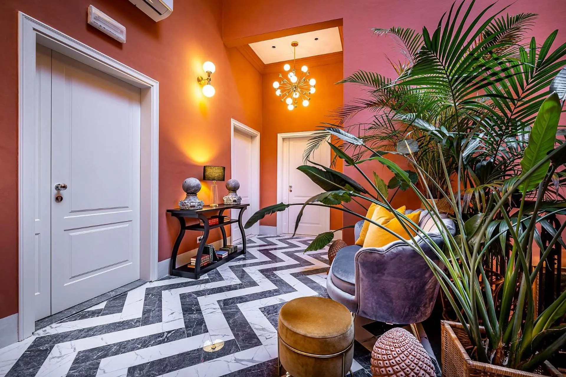 Lobby or reception in Hotel Ungherese Small Luxury Hotel