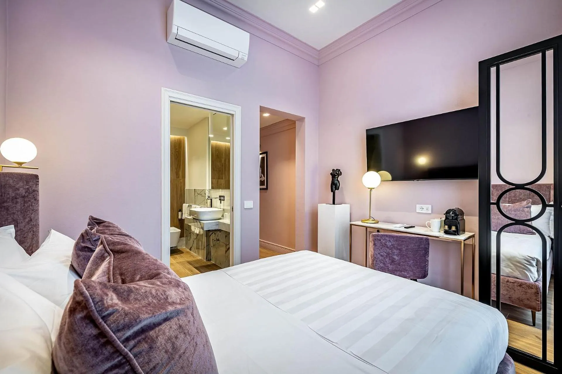 Bed in Hotel Ungherese Small Luxury Hotel