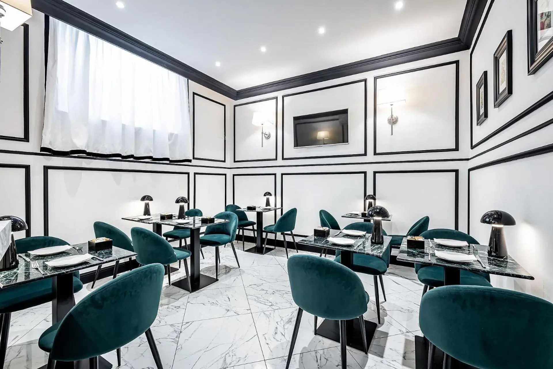 Restaurant/places to eat in Hotel Ungherese Small Luxury Hotel Restaurant/places to eat in Hotel Ungherese Small Luxury Hotel