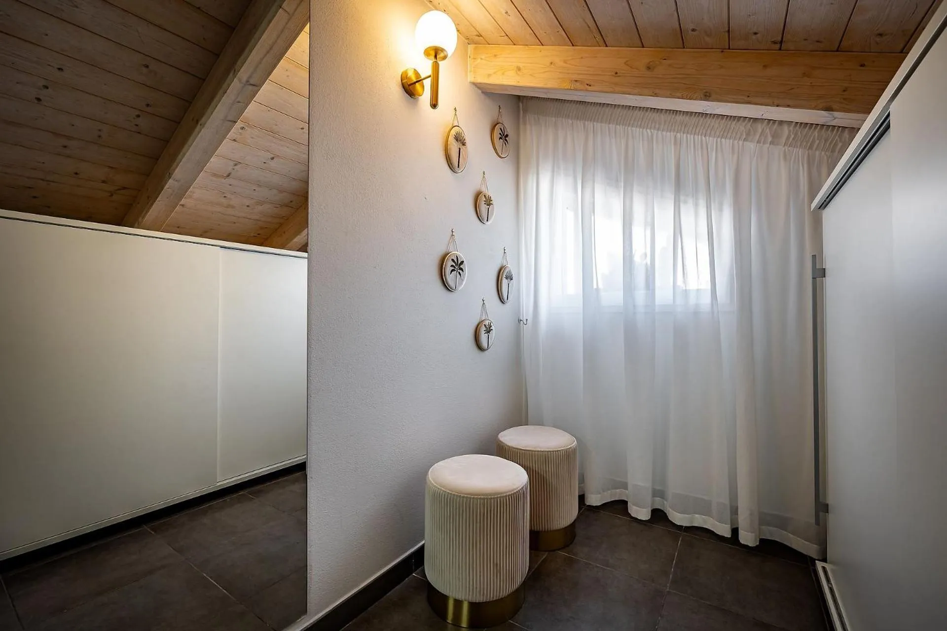 wardrobe in Hotel Ungherese Small Luxury Hotel