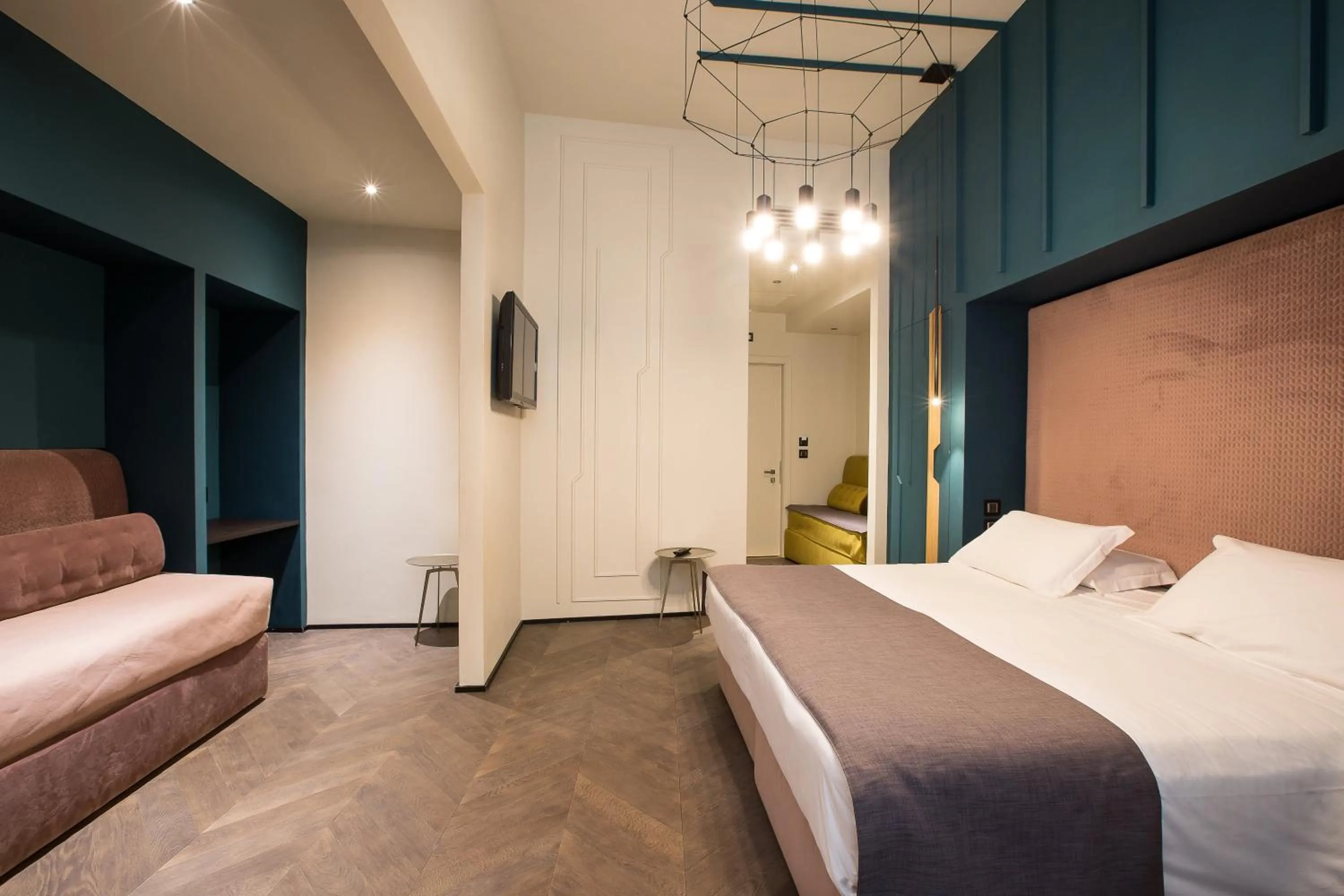 Photo of the whole room, Bed in Hotel Silla