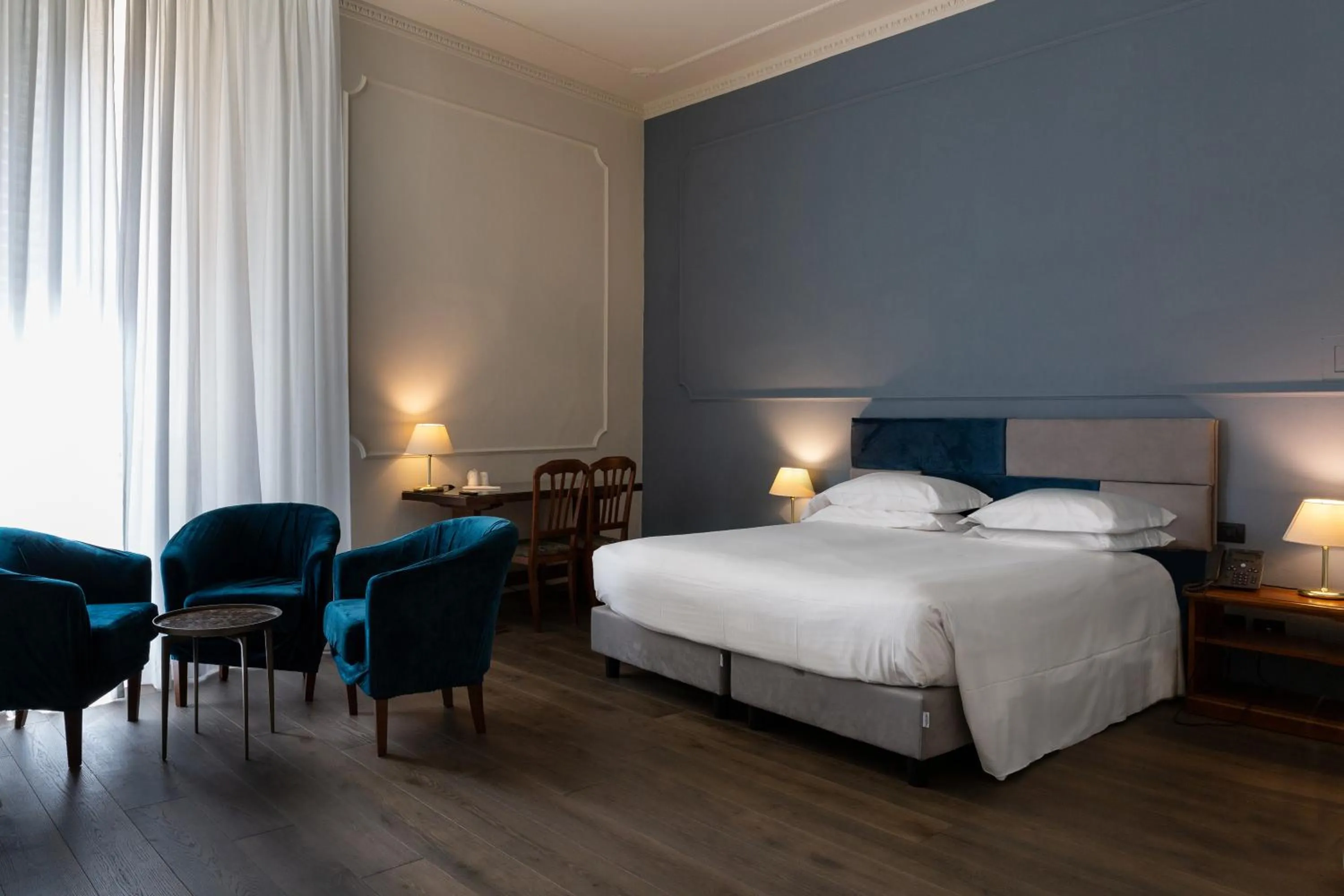 Photo of the whole room, Bed in Hotel Silla