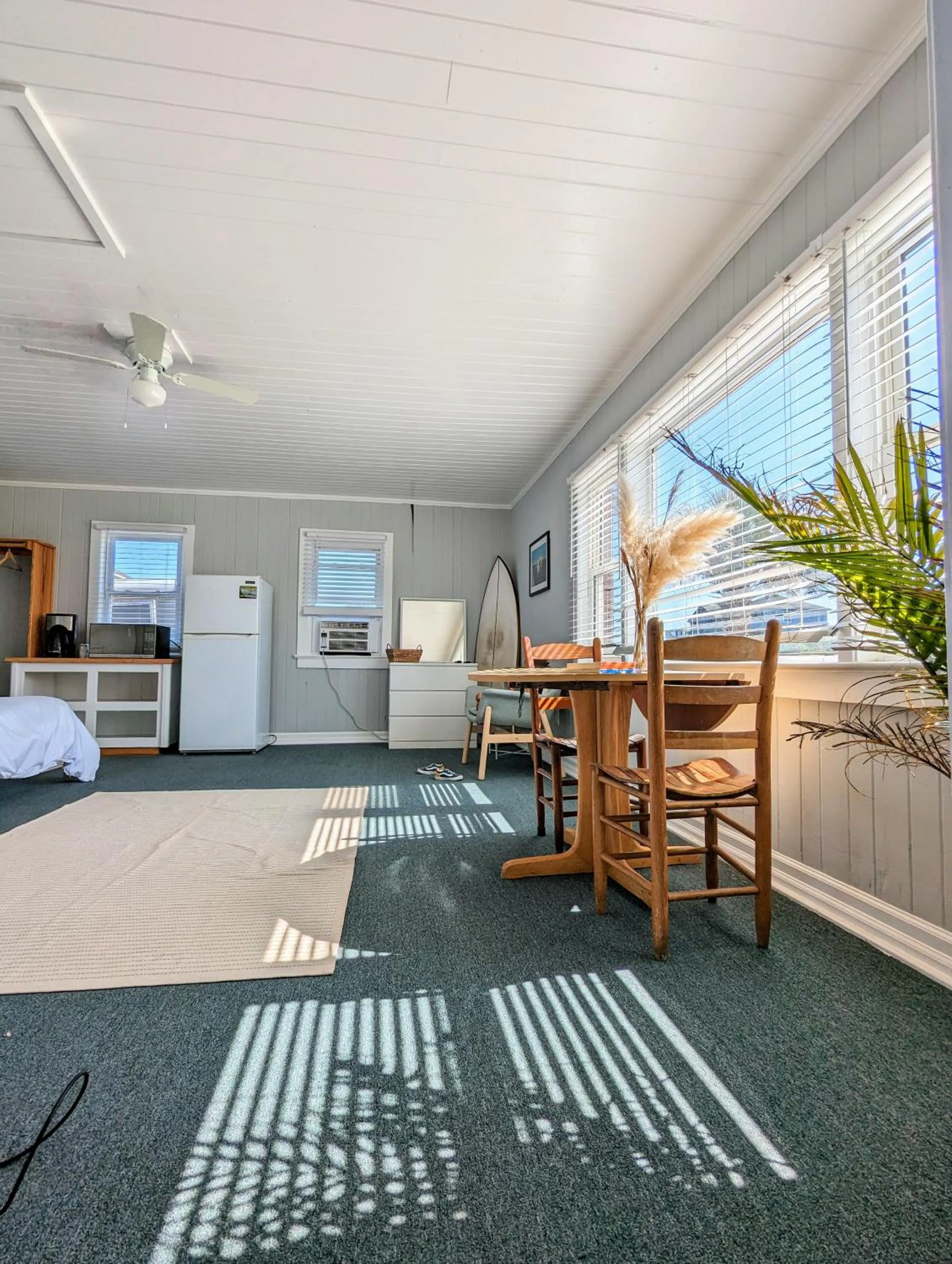 Kitchen or kitchenette in Tower Circle Motel