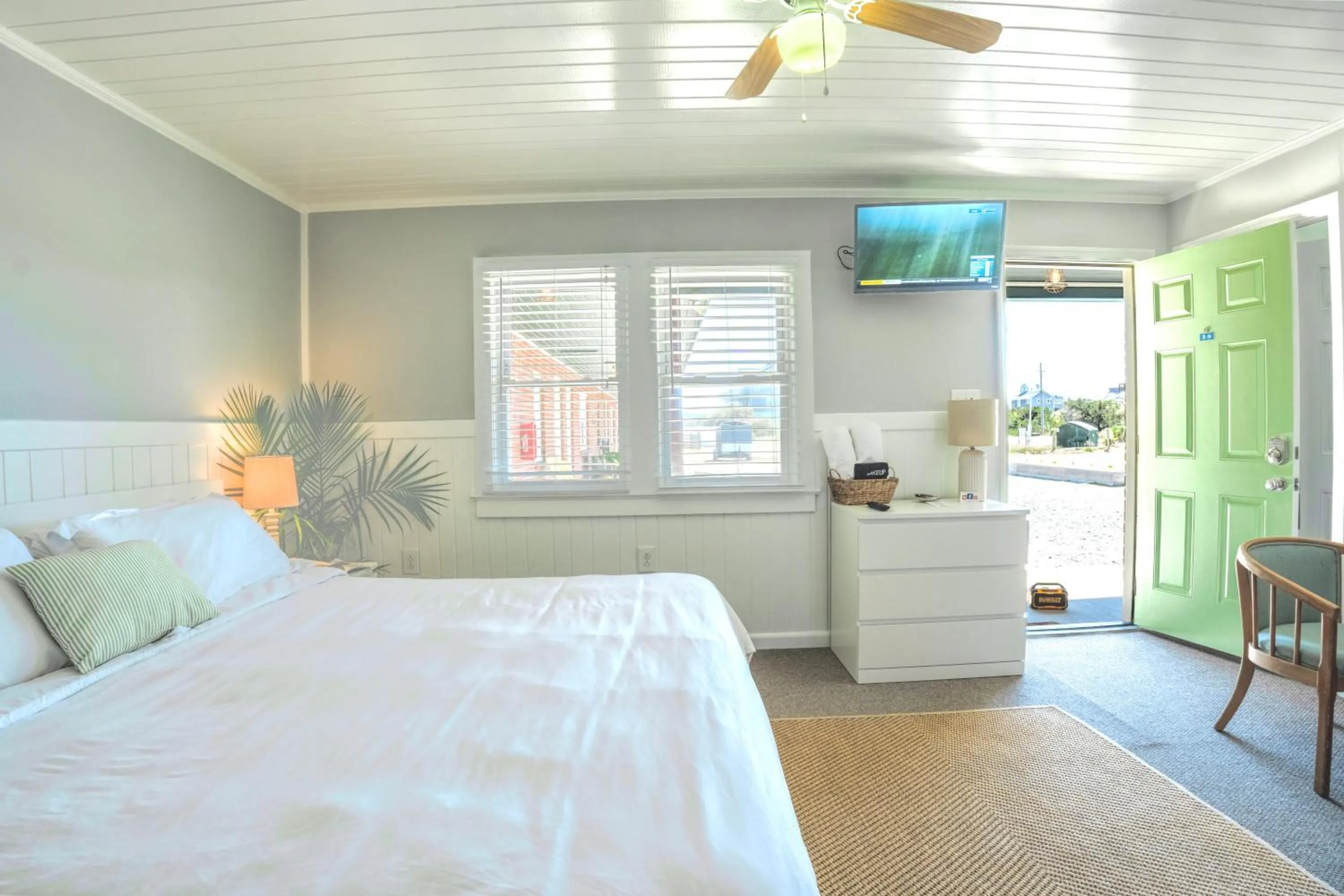 Bed in Tower Circle Motel