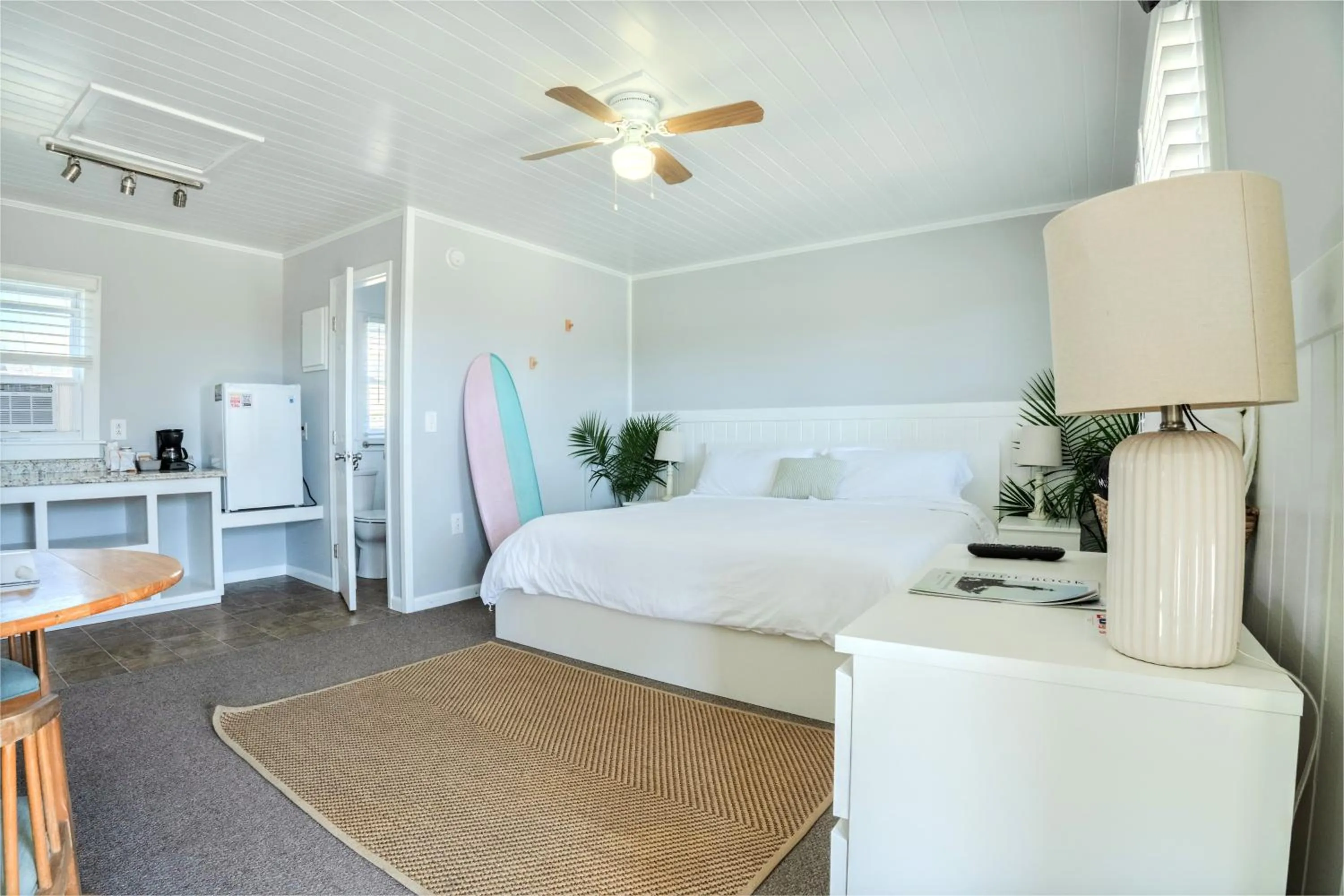 Bed in Tower Circle Motel