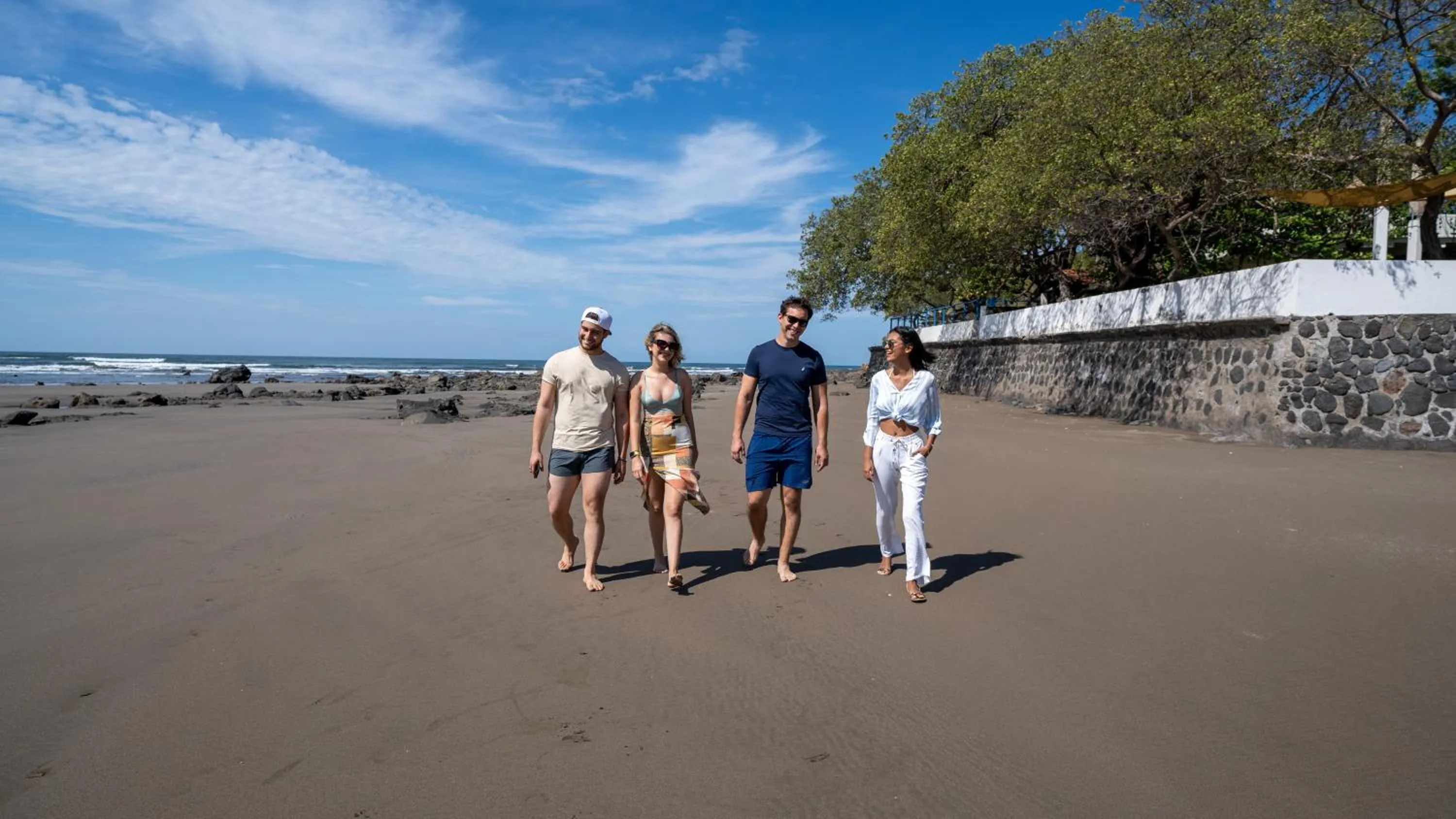 People in Casa del Golfo El Salvador