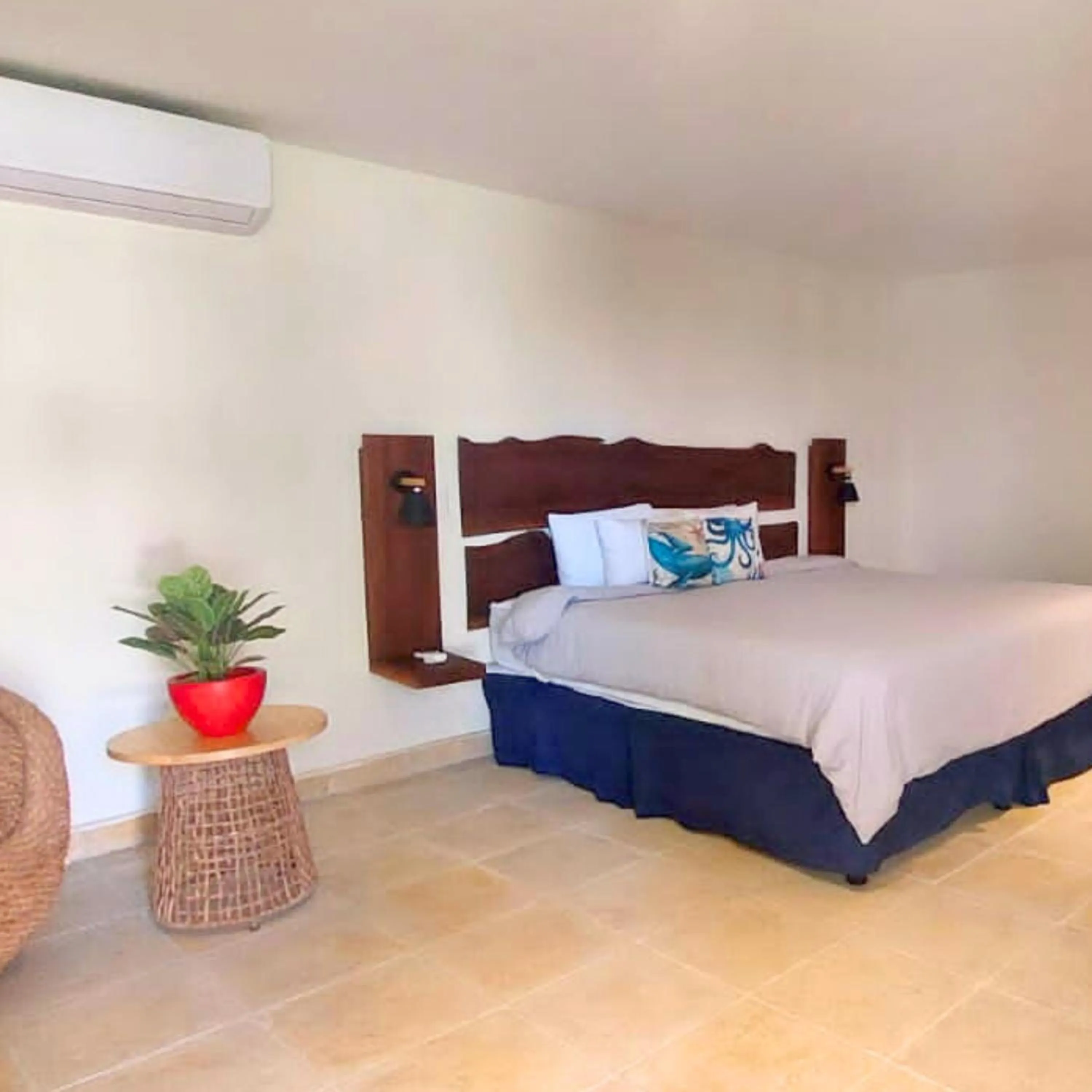 Bed in Casa del Golfo El Salvador