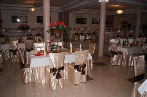 Restaurant/places to eat in Motel-Restauracja Ballaton