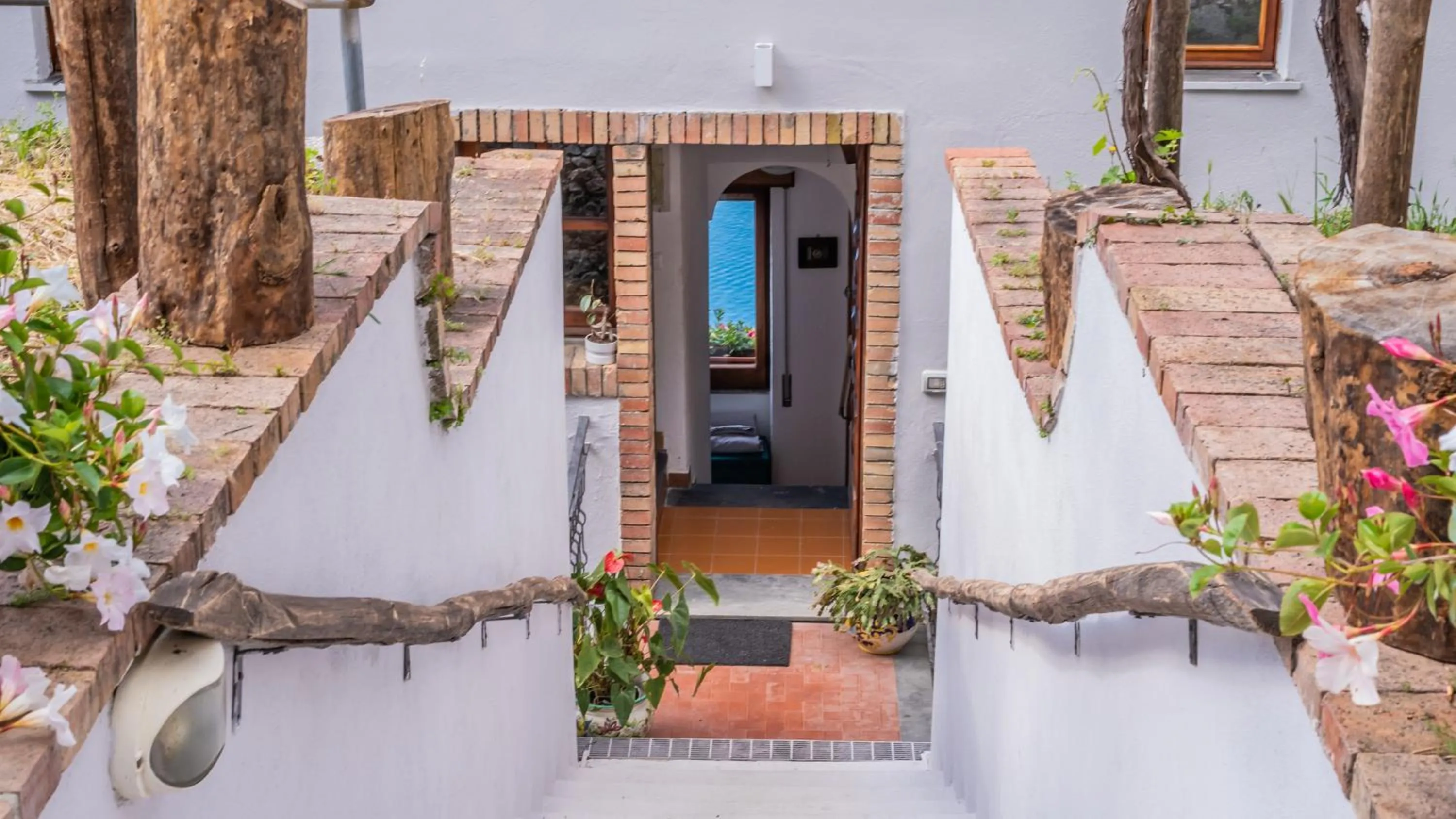 Albergo Diffuso Bacco Furore