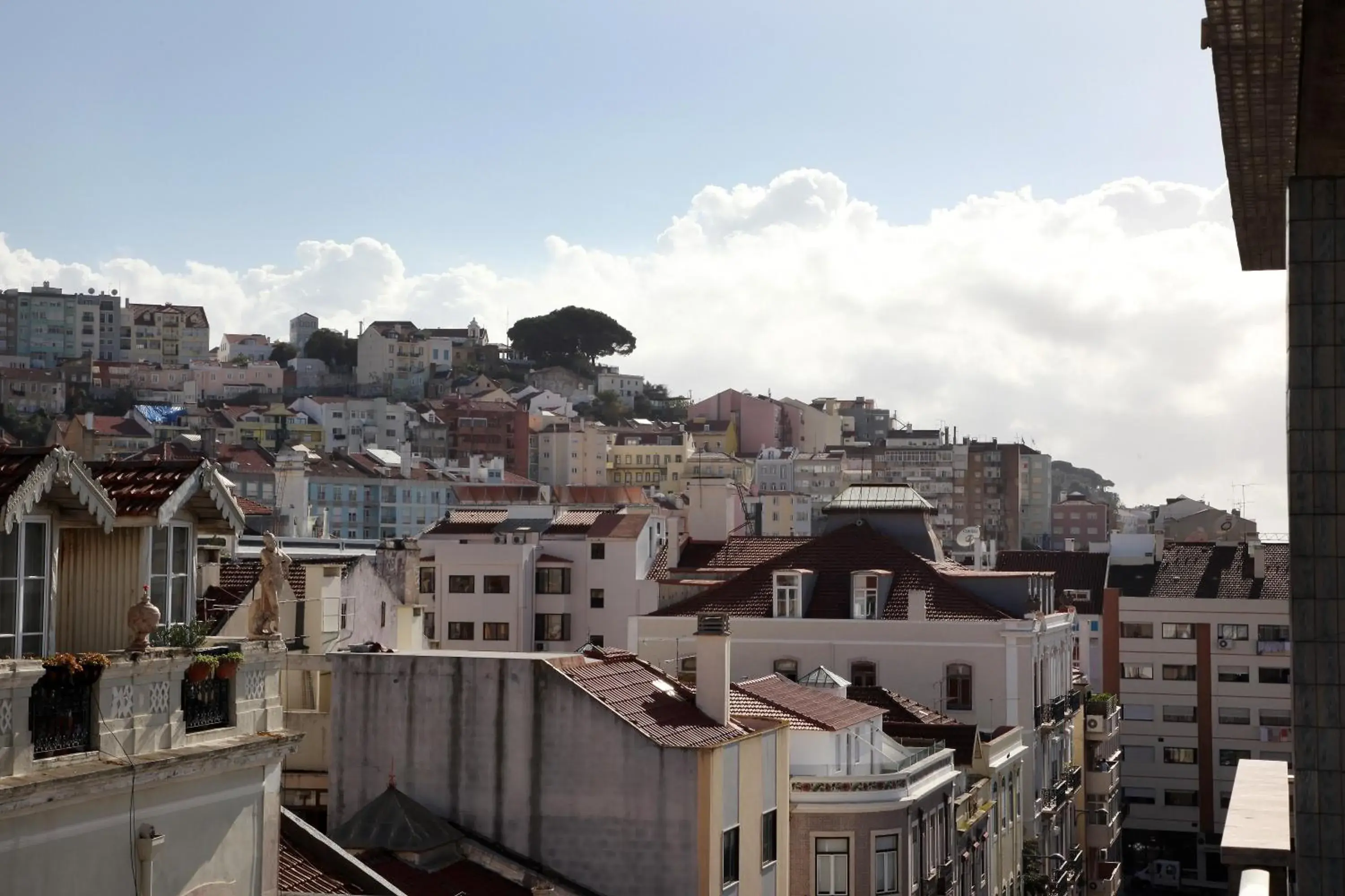 Landmark view in Lisbon Suite Home Landmark view in Lisbon Suite Home
