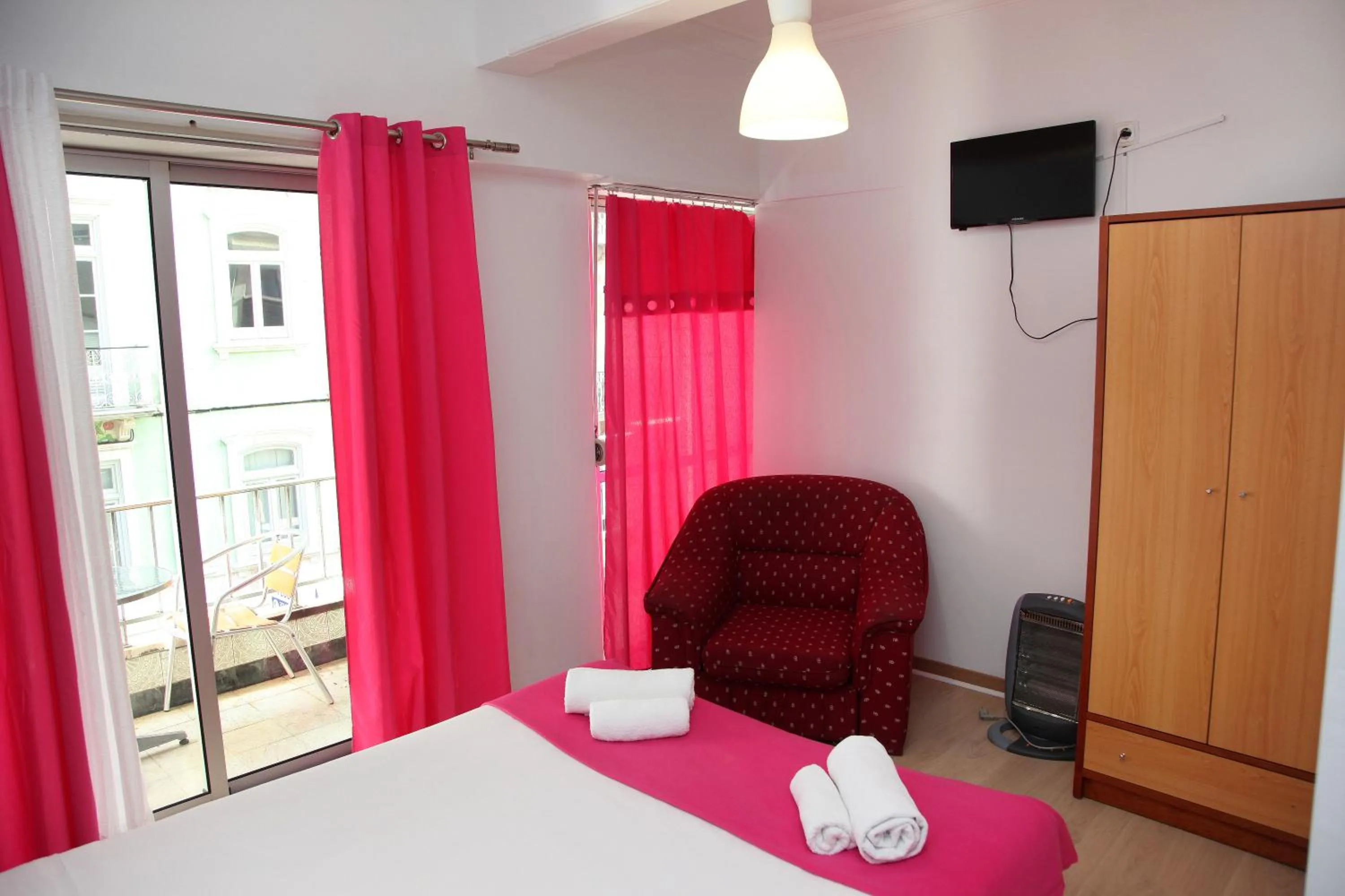 Decorative detail, Bed in Lisbon Suite Home