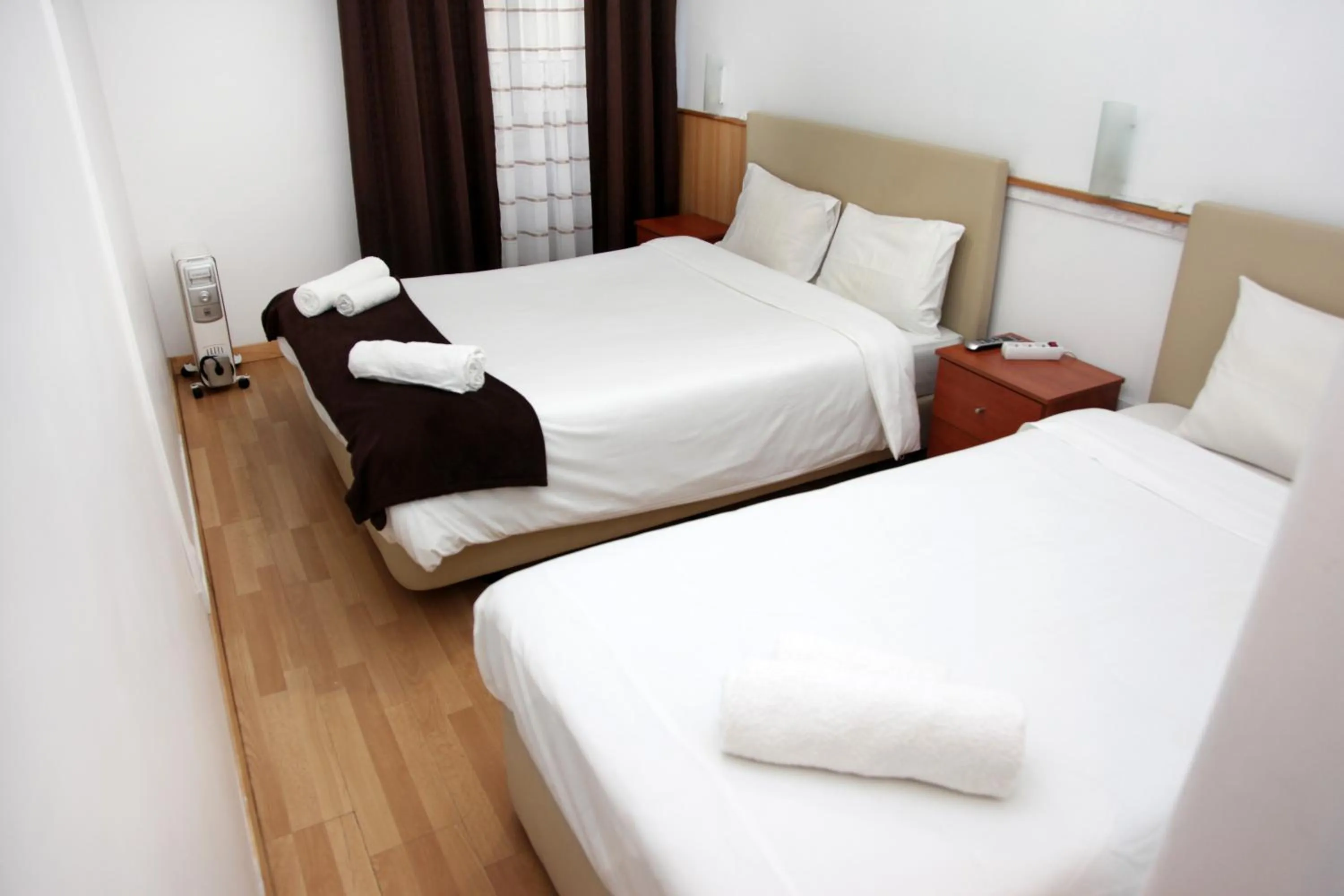 Bed in Lisbon Suite Home