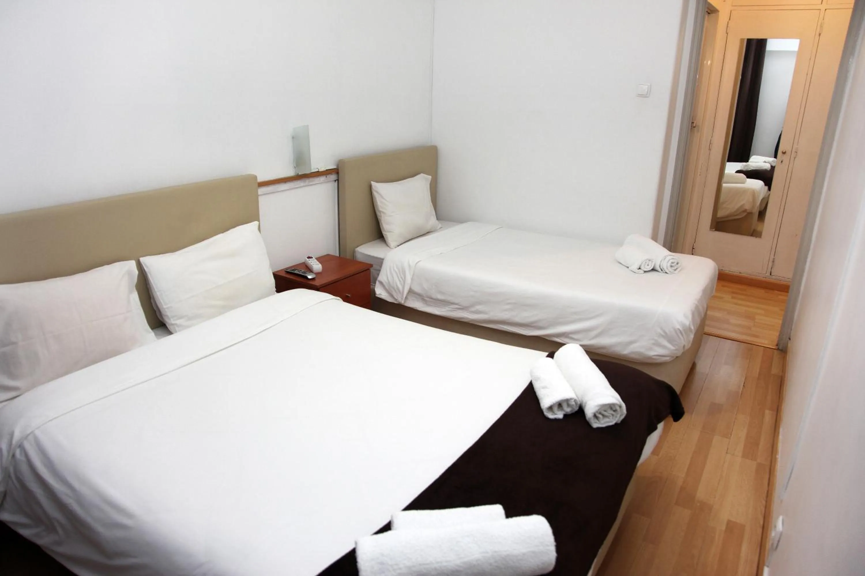 Bed in Lisbon Suite Home