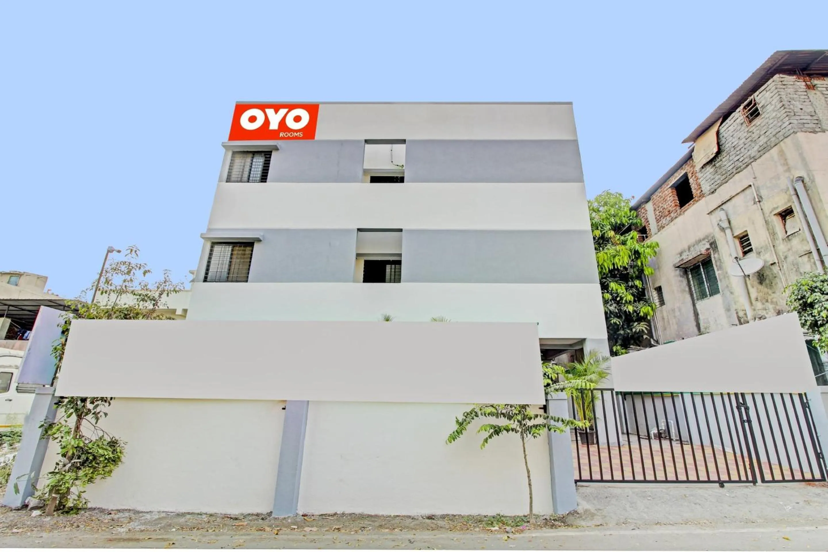 Facade/entrance in Hotel O Western Avenue Pune Formerly Happy Stay