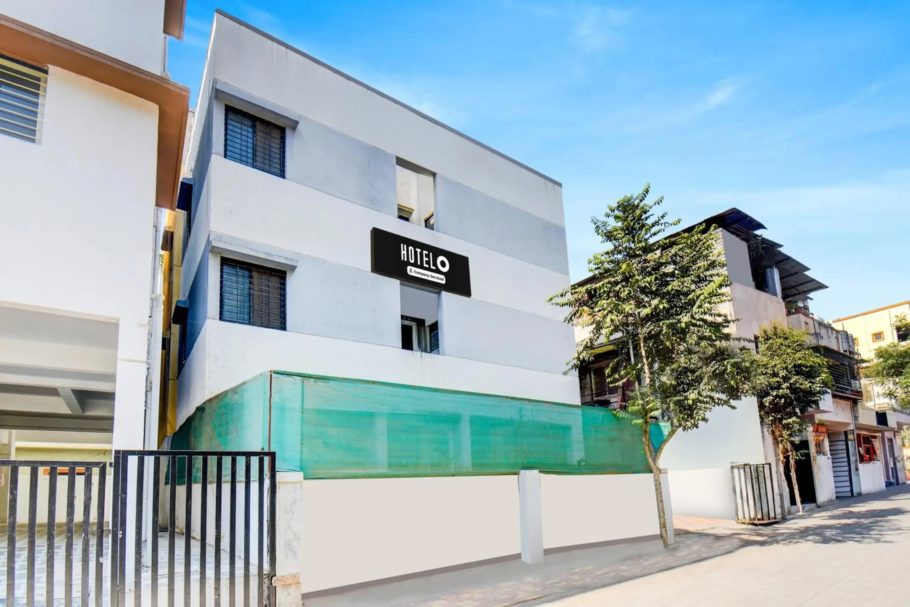 Facade/entrance in Super Hotel O Western Avenue Pune Formerly Happy Stay Facade/entrance in Super Hotel O Western Avenue Pune Formerly Happy Stay