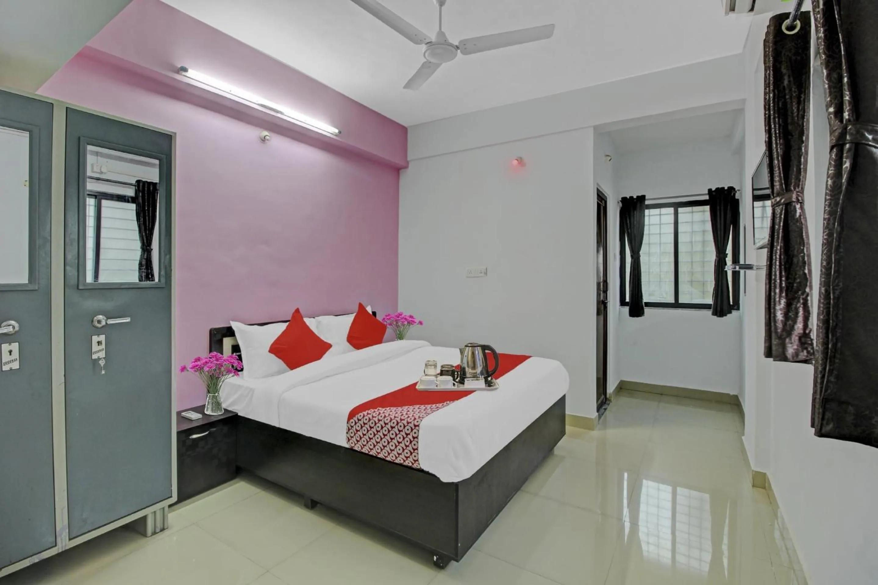 Bedroom, Bed in Hotel O Western Avenue Pune Formerly Happy Stay