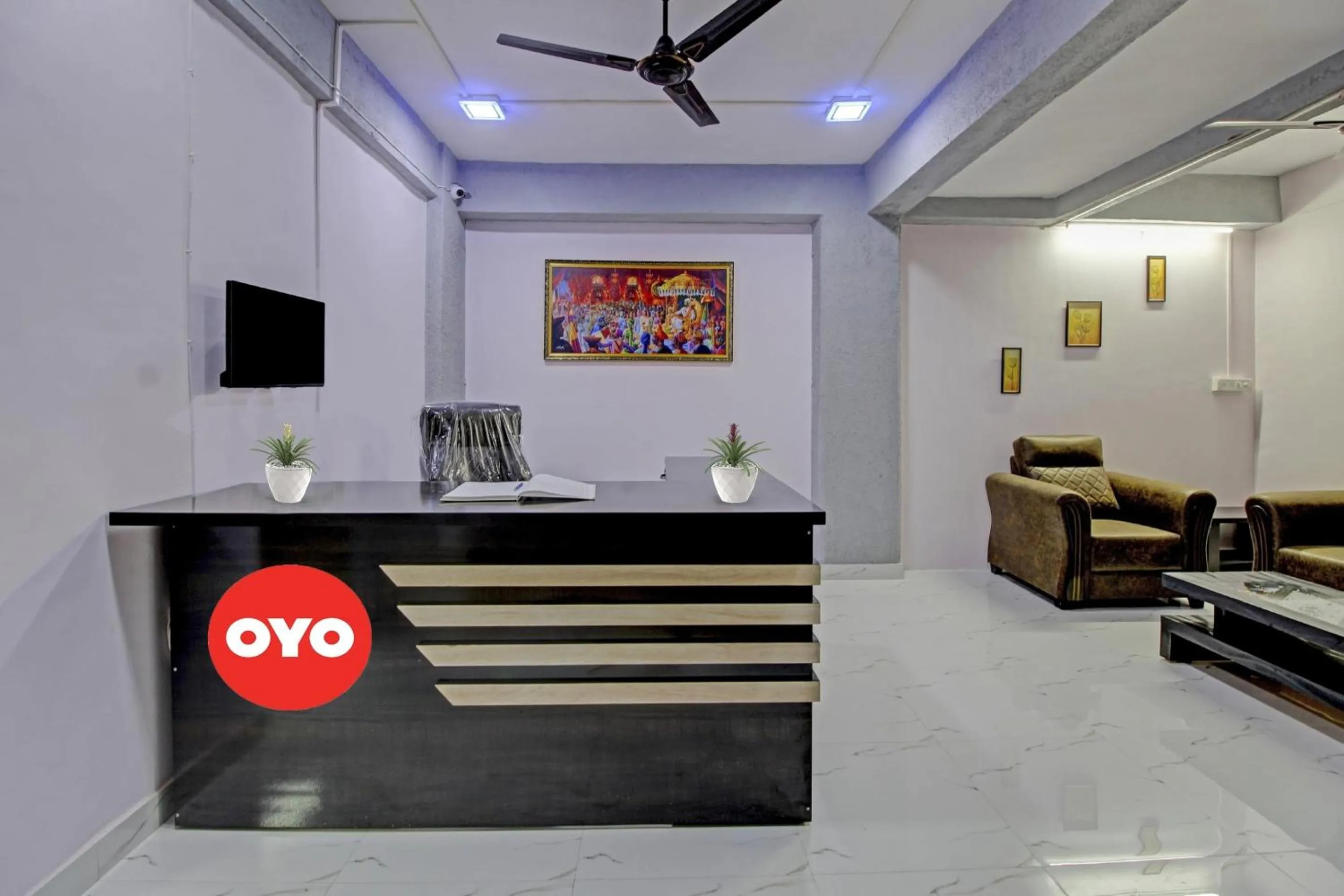 Lobby or reception in Hotel O Western Avenue Pune Formerly Happy Stay