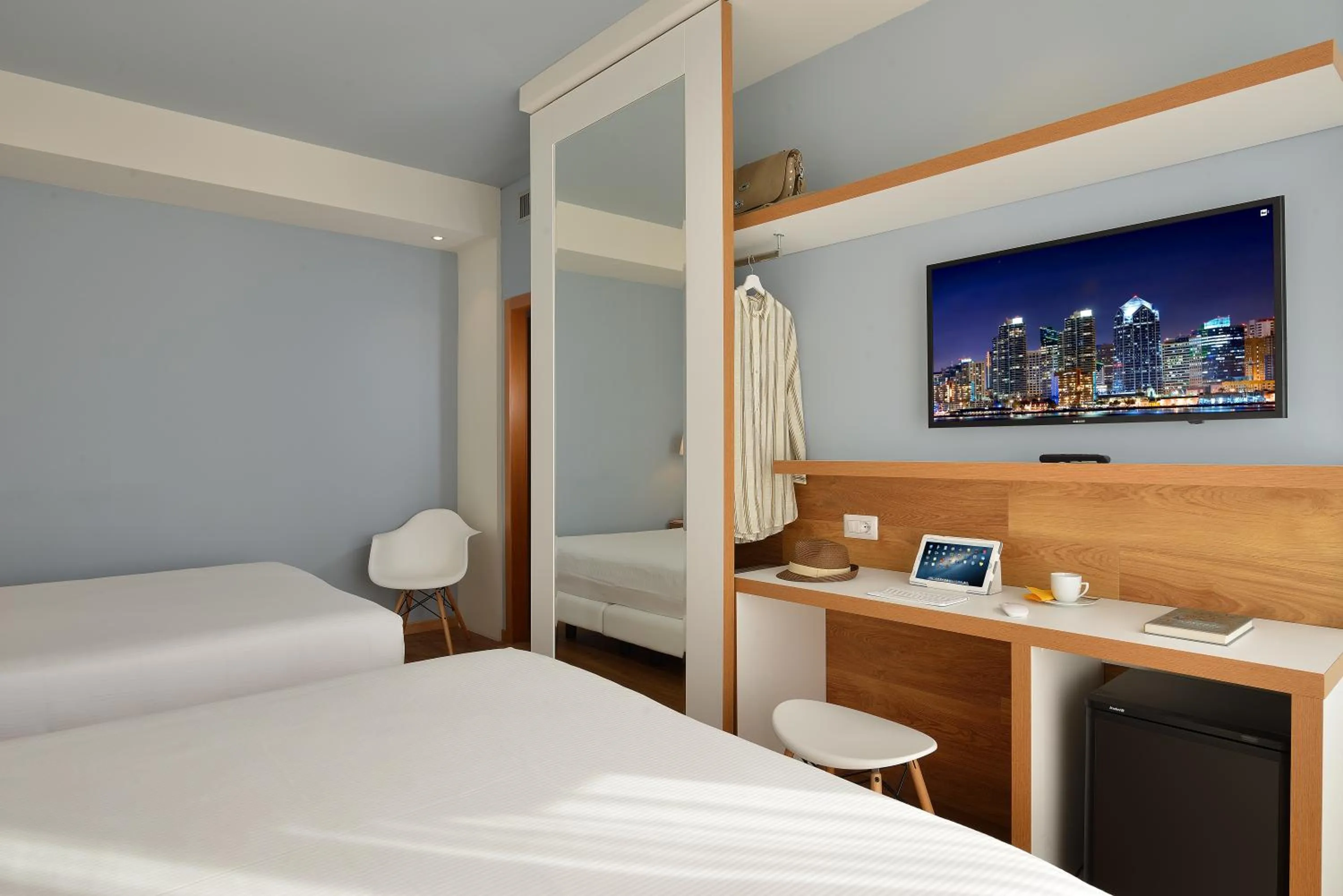 Photo of the whole room, Bed in Hotel Concord - Nel cuore di Riccione