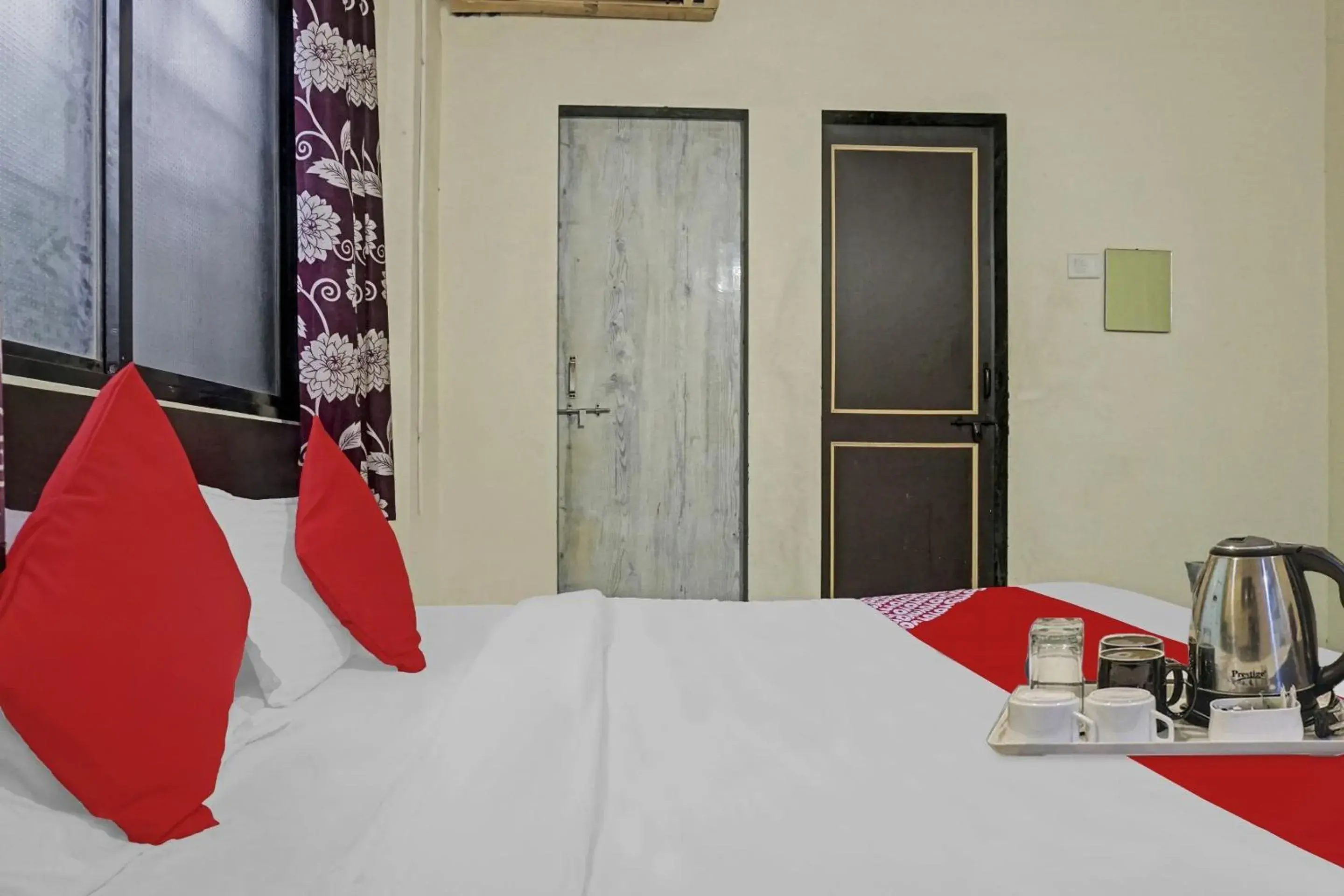 Bedroom in Hotel O R K Exclusive Bedroom in Hotel O R K Exclusive