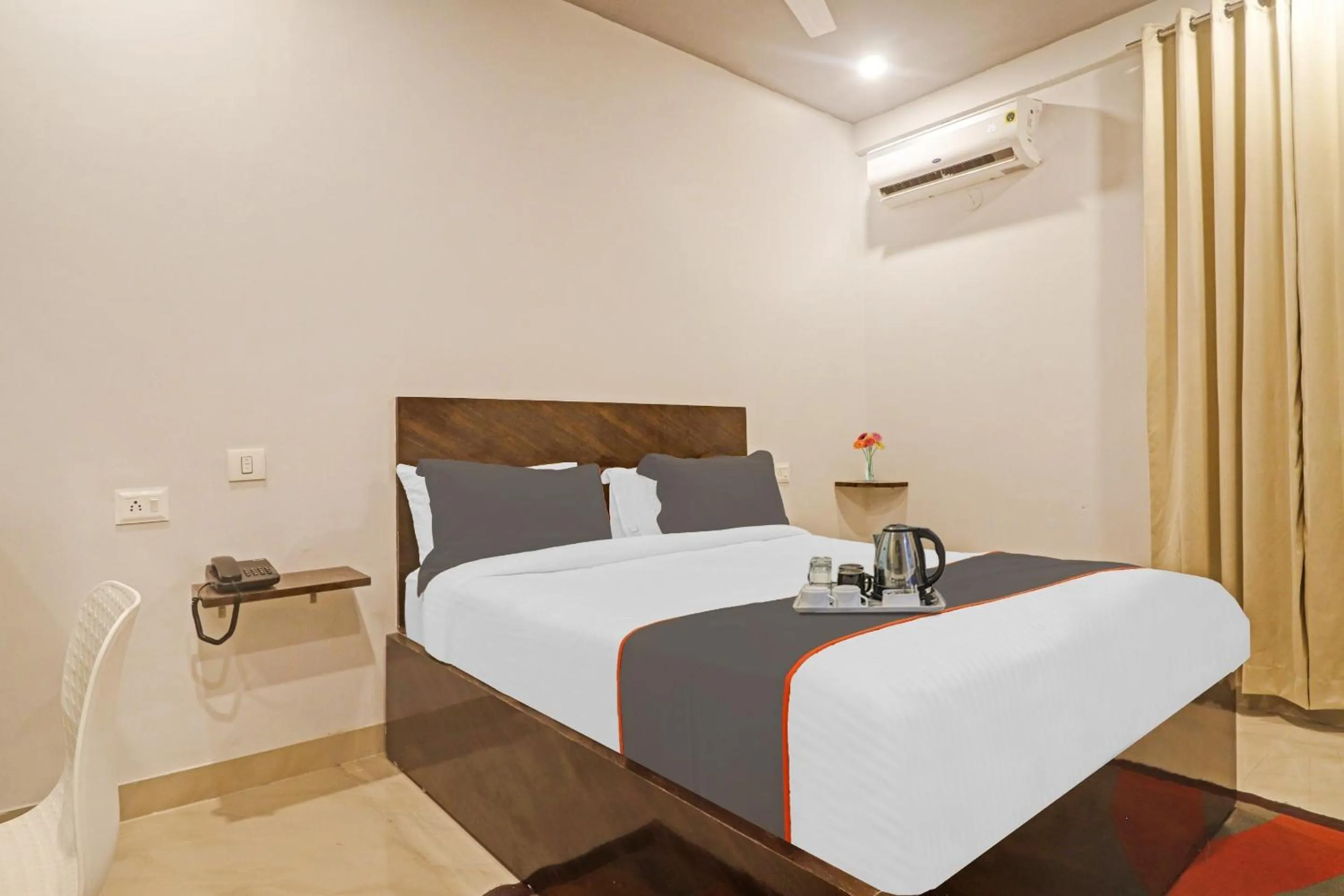 Bedroom, Bed in Super Townhouse RCC Pristine