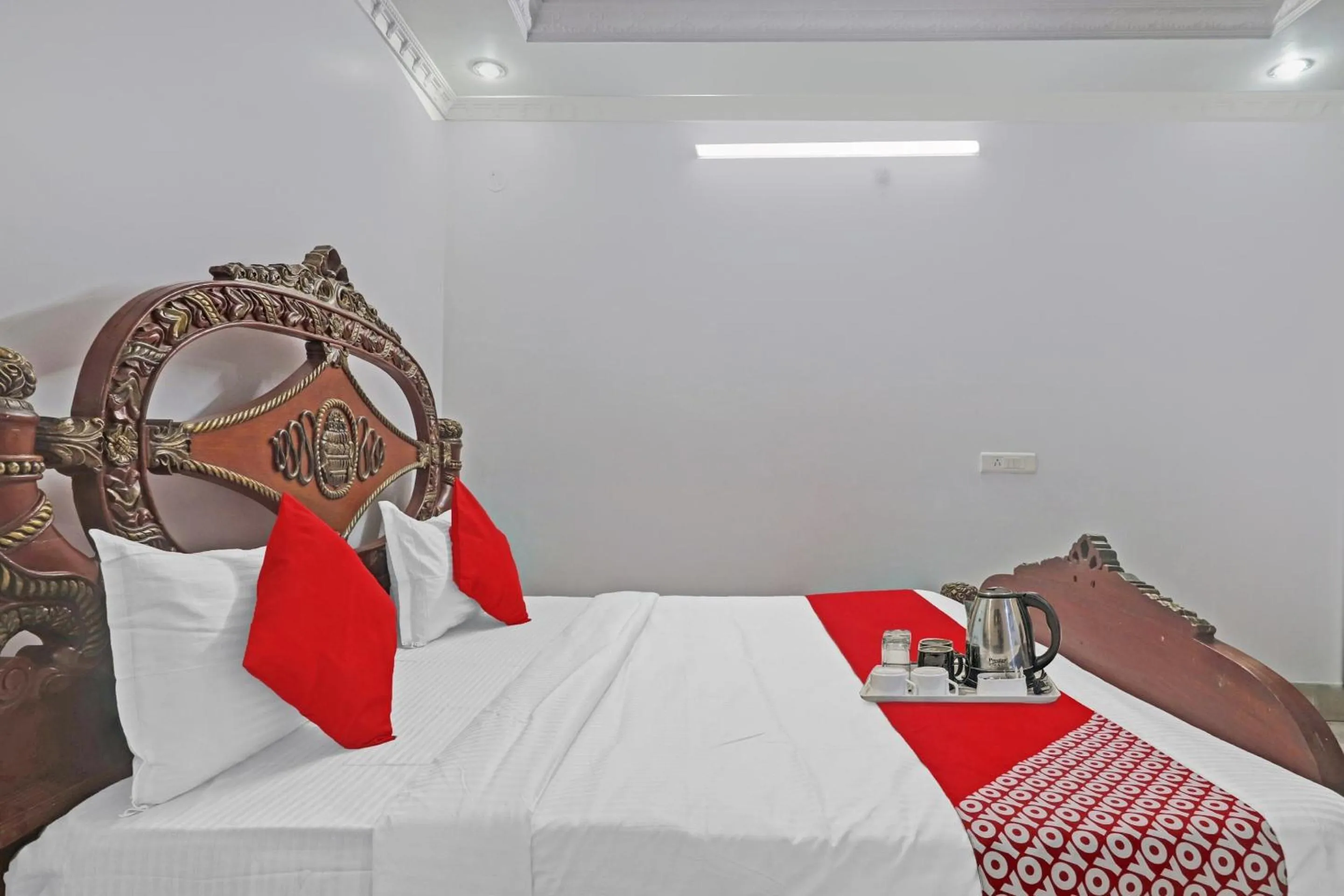 Bedroom, Bed in Super Hotel O Alpine Glow Crest