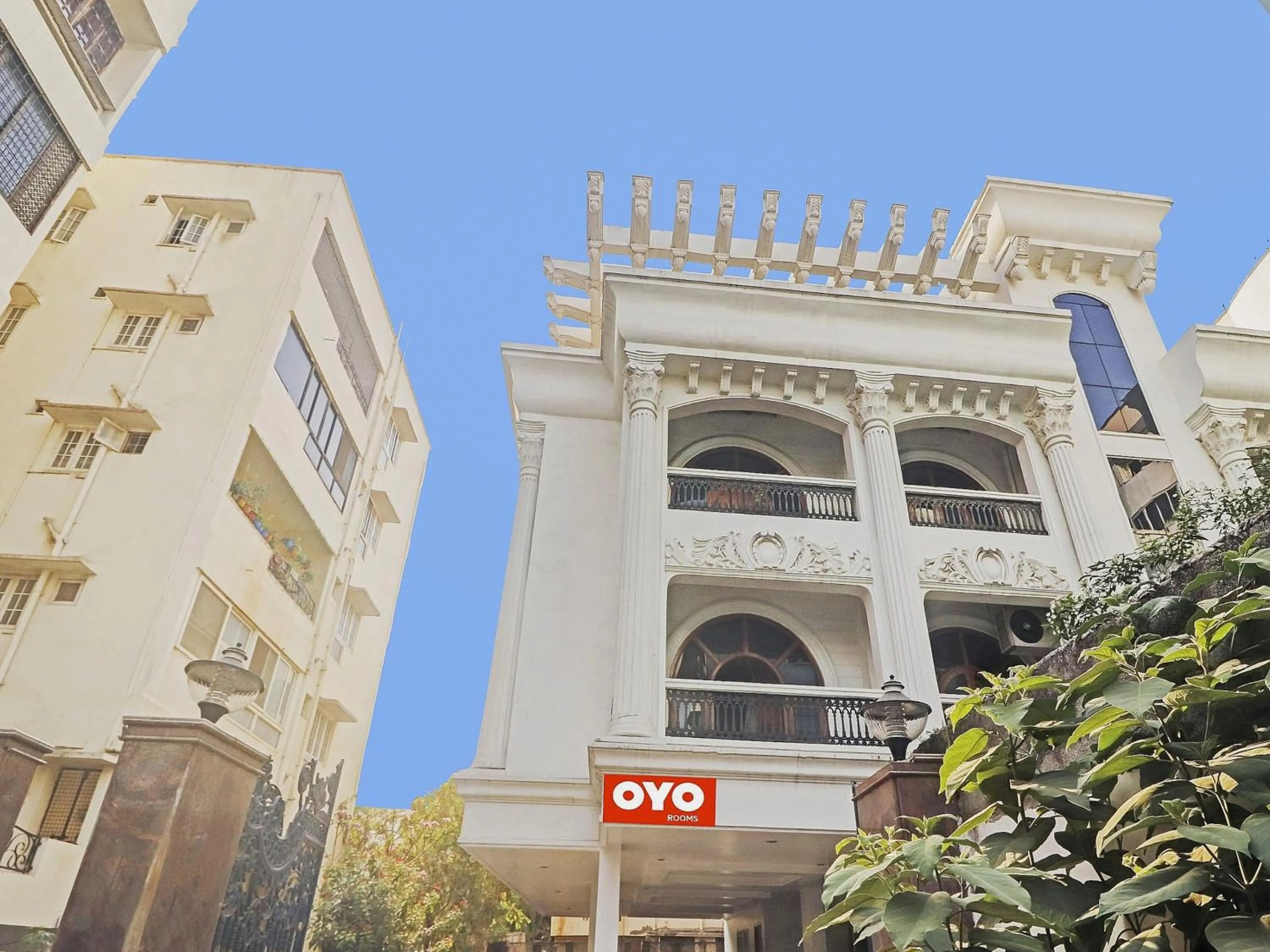 Facade/entrance in Super Hotel O Alpine Glow Crest