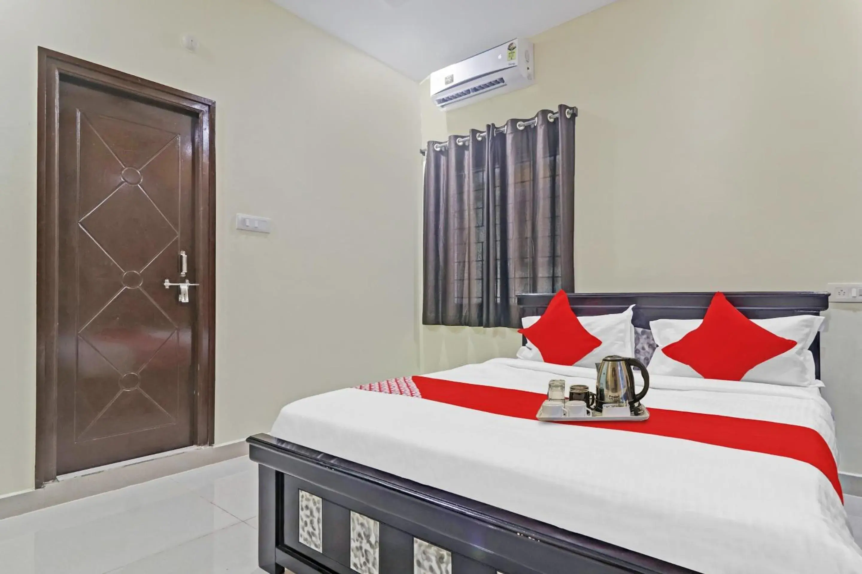Facade/entrance, Bed in Hotel O Hanuma Residency Facade/entrance, Bed in Hotel O Hanuma Residency