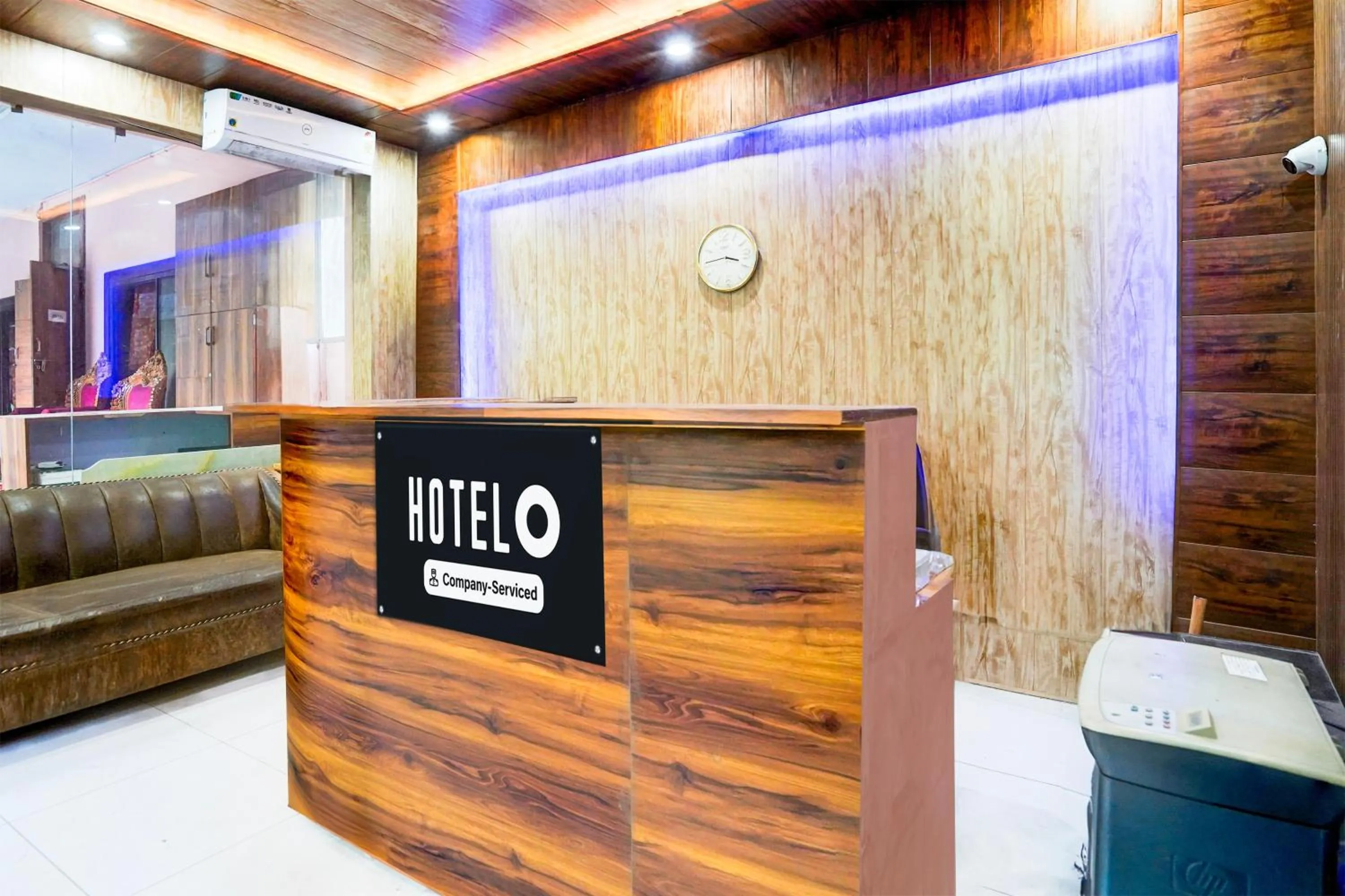 Lobby or reception in Hotel O Balaknath Temple Road Tapovan