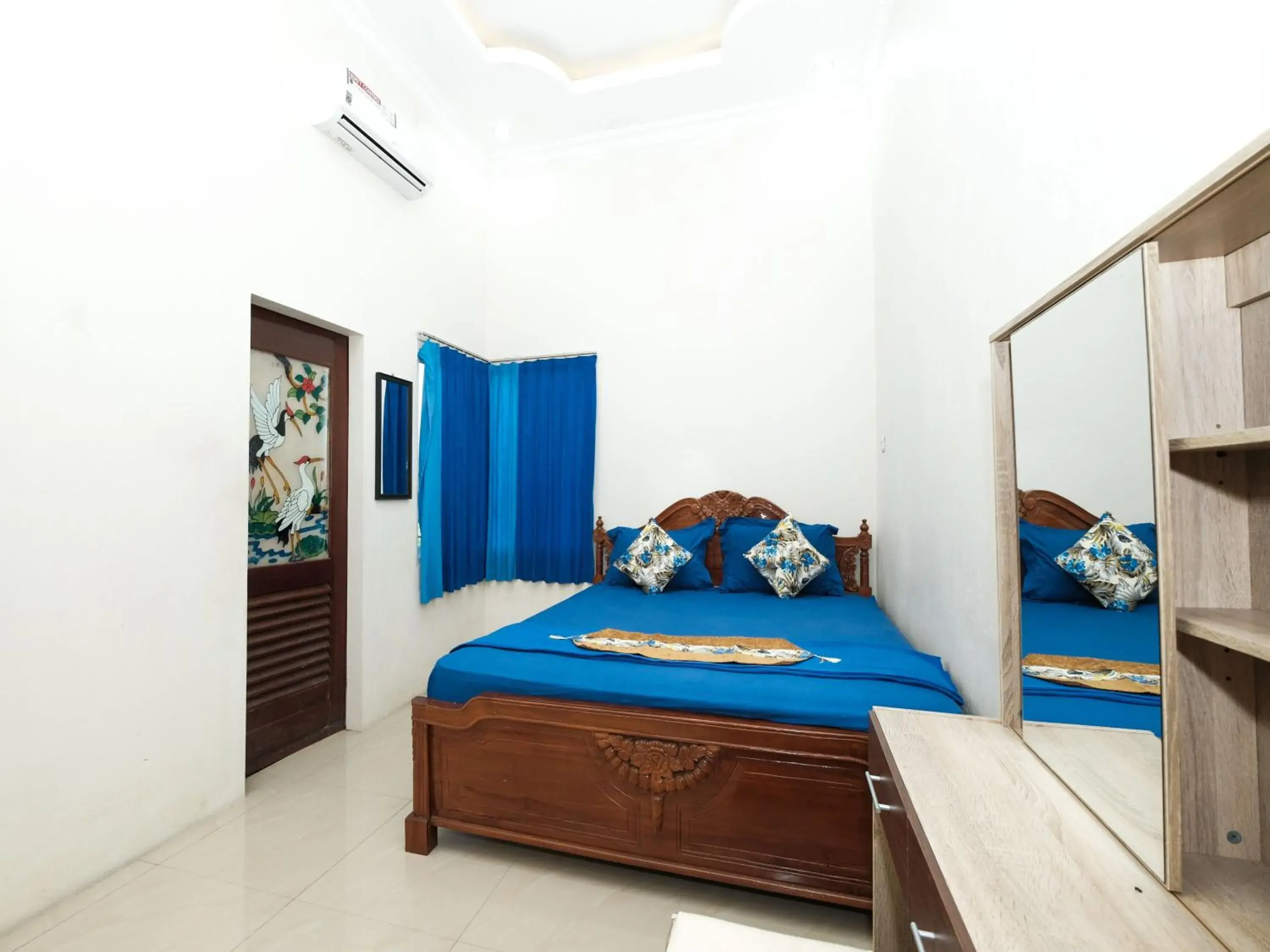 Double Room with Private Bathroom in Griya One Family Double Room with Private Bathroom in Griya One Family