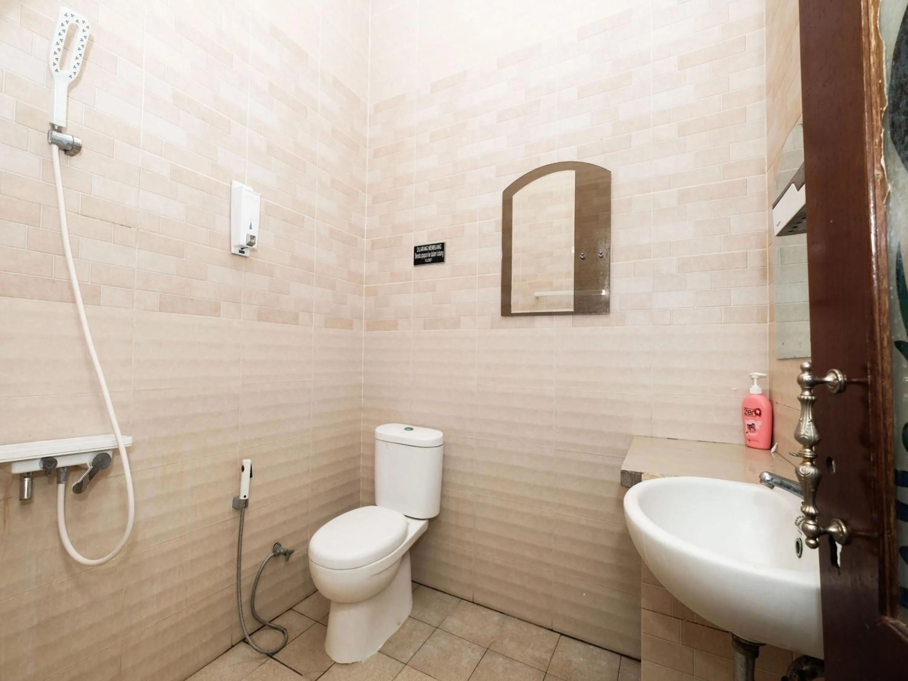 Bathroom in Griya One Family