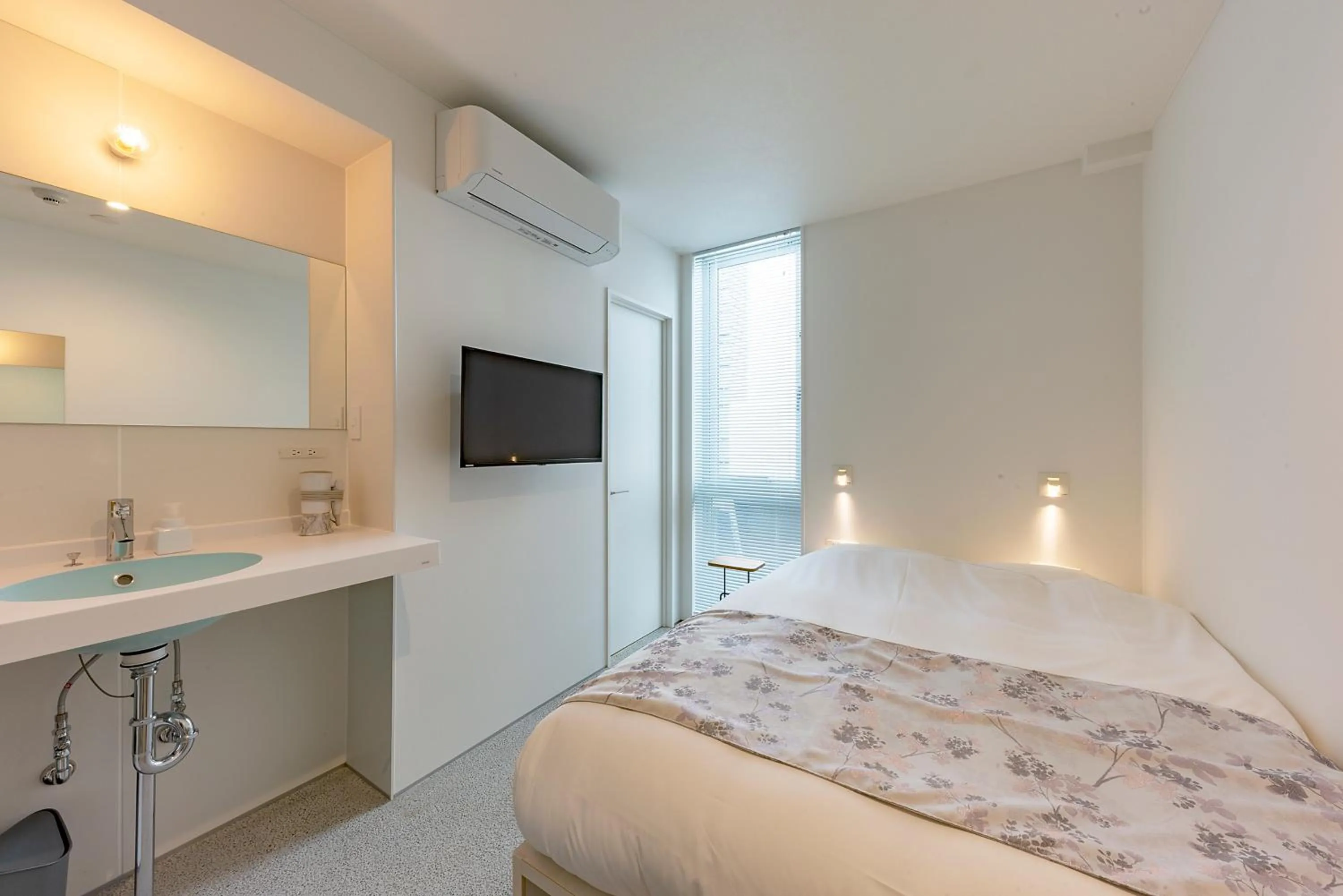 Bed in plat hostel keikyu kamakura wave