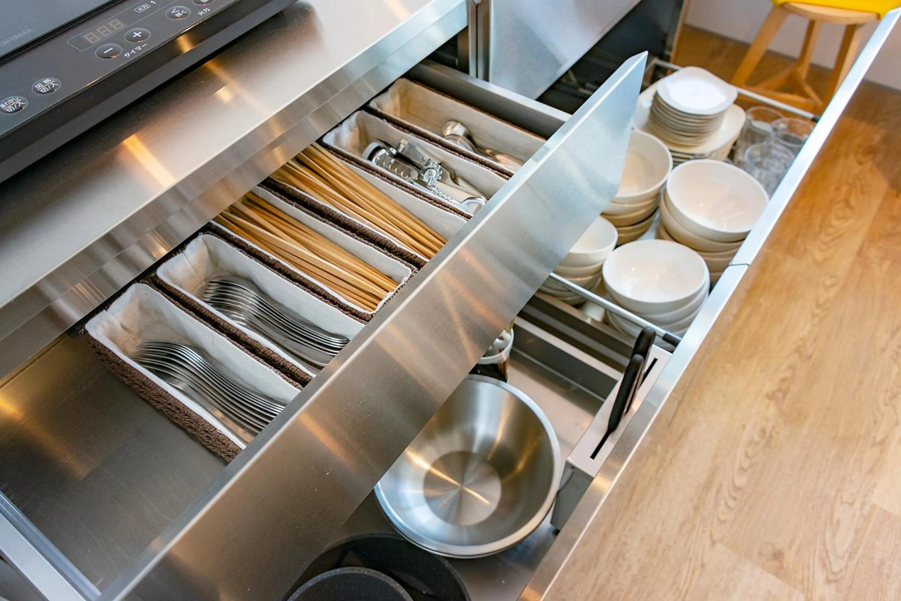 Kitchen or kitchenette in plat hostel keikyu kamakura wave