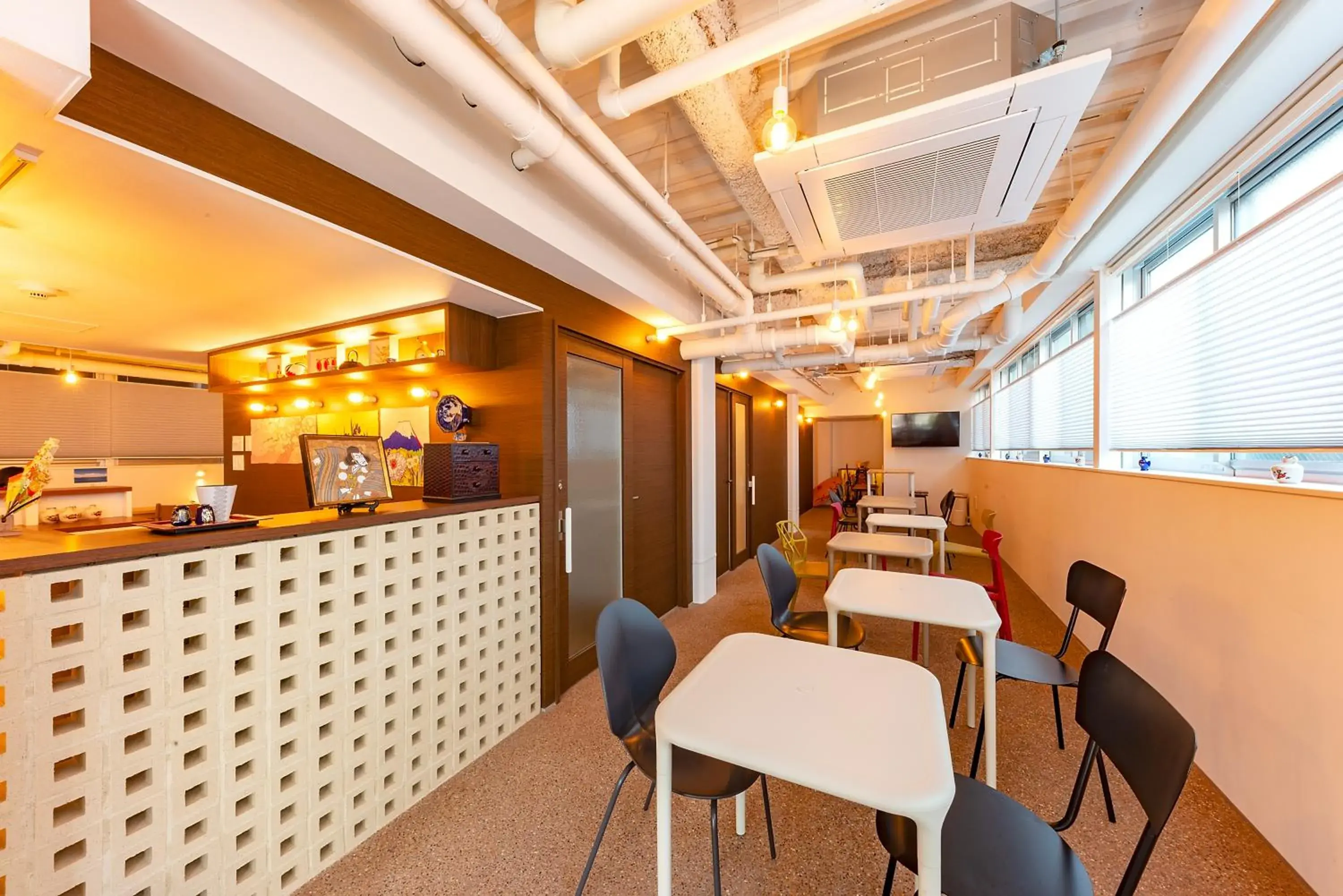 Restaurant/places to eat in plat hostel keikyu kamakura wave Restaurant/places to eat in plat hostel keikyu kamakura wave