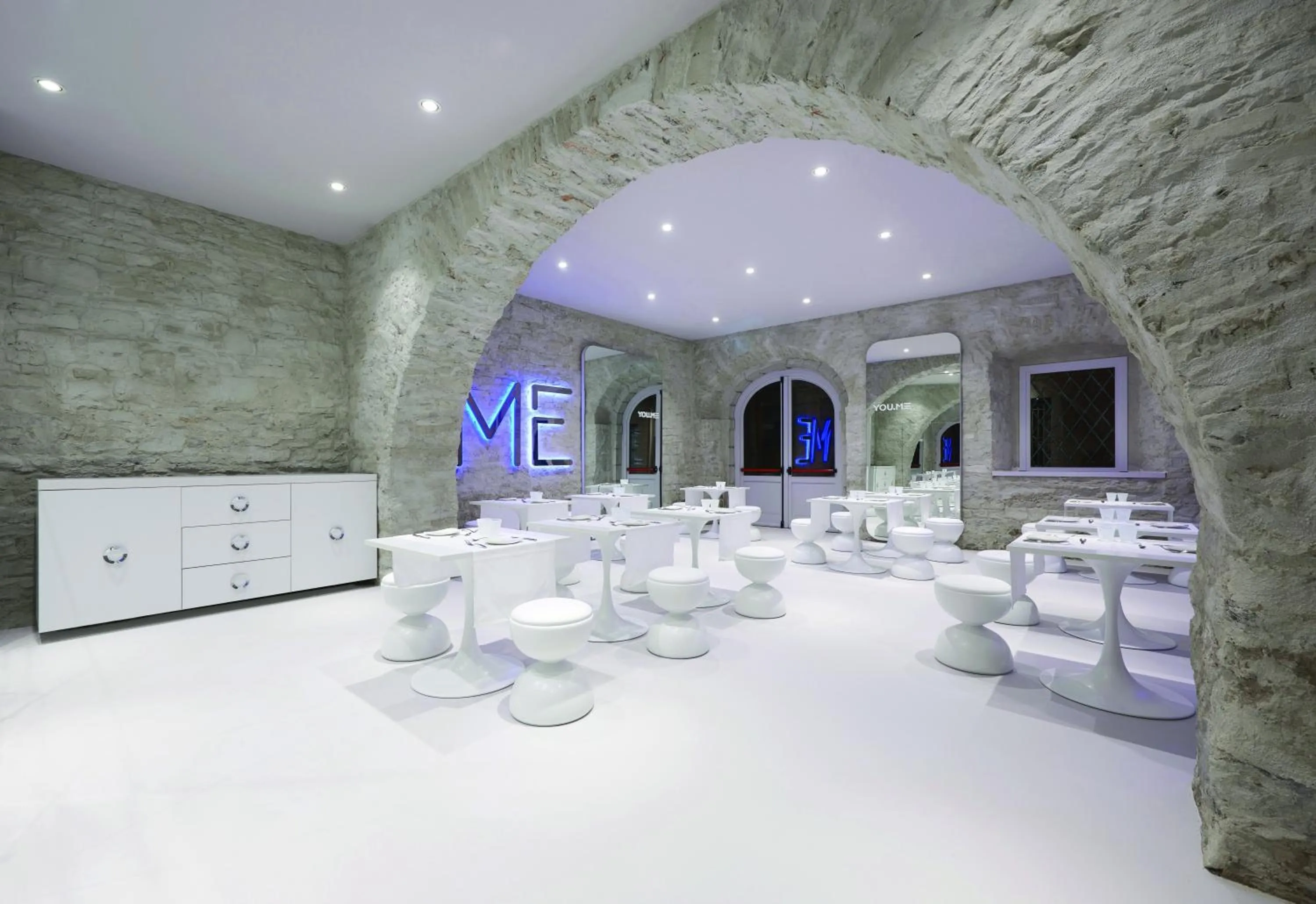 Lounge or bar in YouMe Design Place Hotel