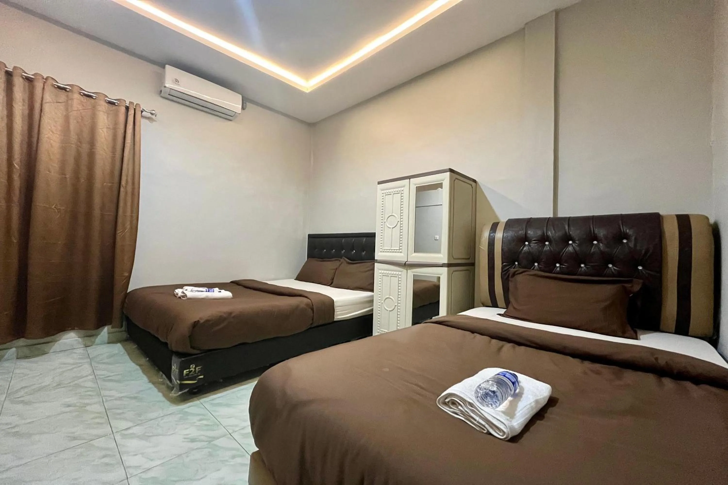 Bedroom, Bed in Gratia Guesthouse Syari'ah