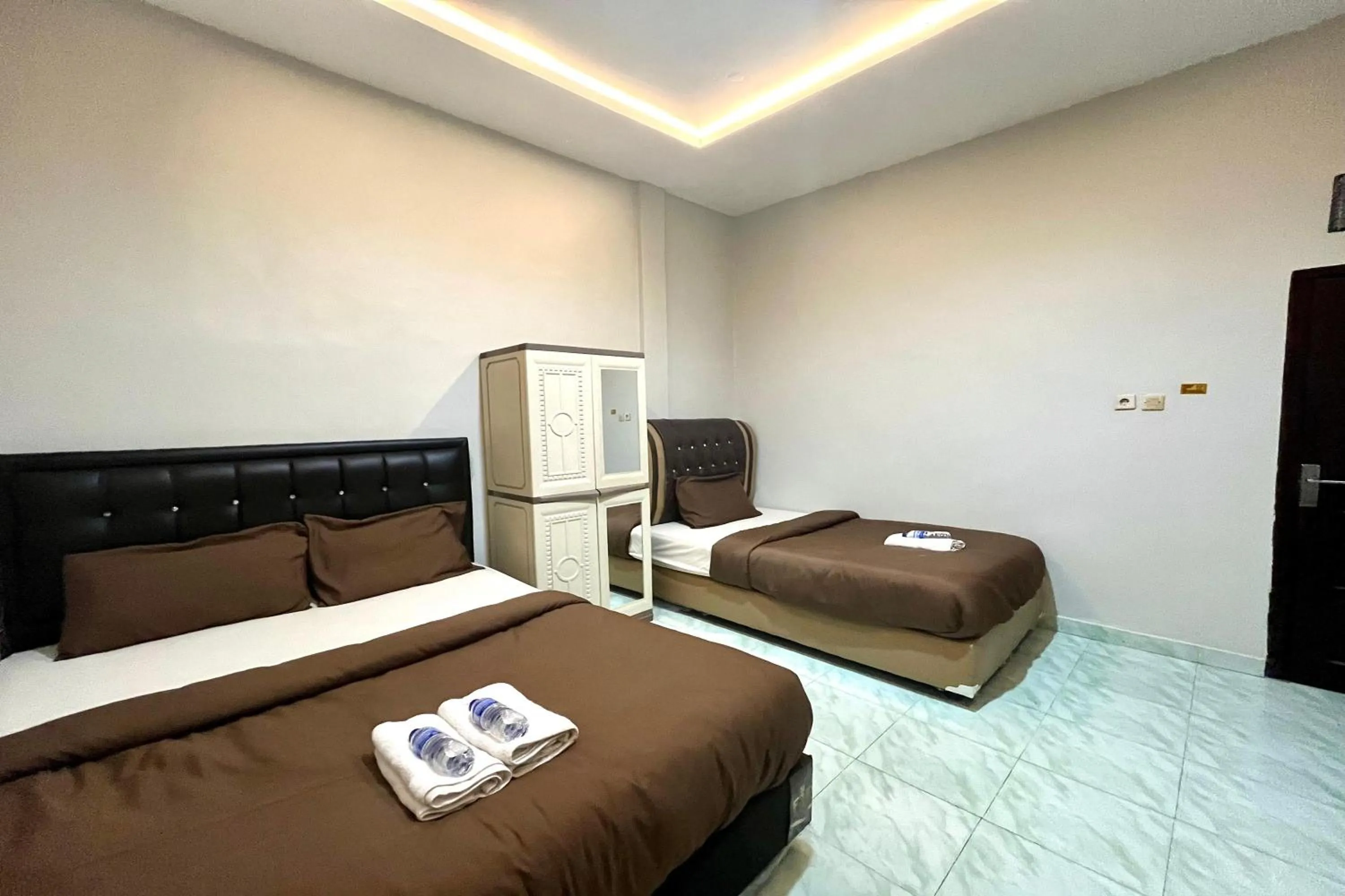 Bedroom, Bed in Gratia Guesthouse Syari'ah